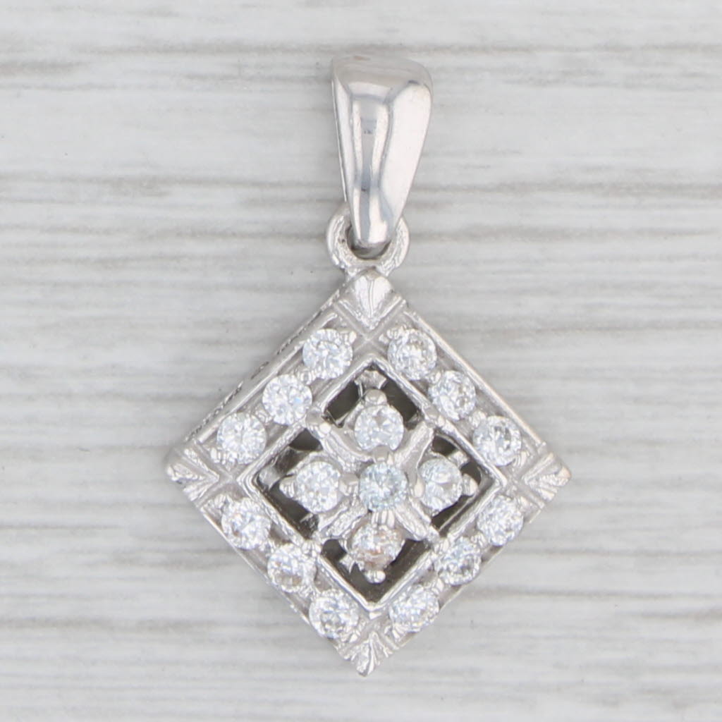 Light Gray 0.50ctw Cubic Zirconia Cluster Pendant 14k White Gold