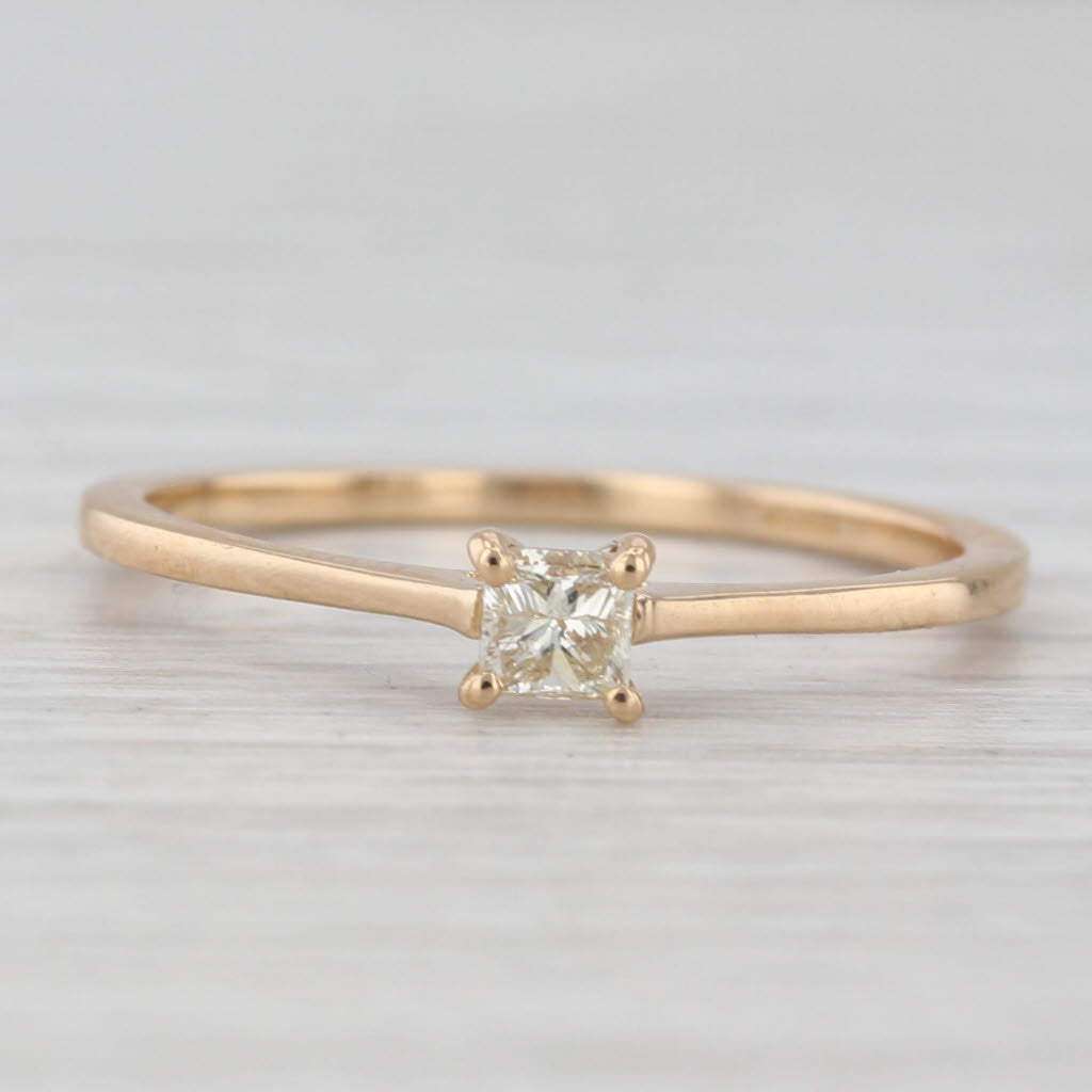 Light Gray 0.19ct Princess Diamond Solitaire Engagement Ring 18k Yellow Gold Tomas Rae COA