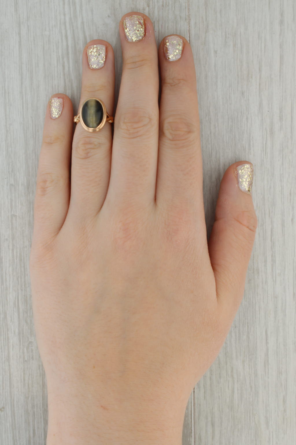 Dark Gray Vintage Cat's Eye Tiger's Eye Oval Cabochon Solitaire Ring 10k Gold Size 4.75