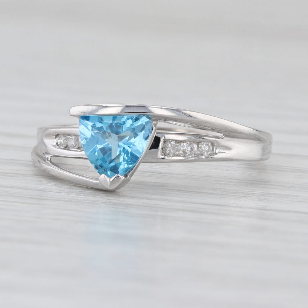 1.06ctw Trillion Blue Topaz Diamond Ring 10k White Gold Size 7.5 Bypass