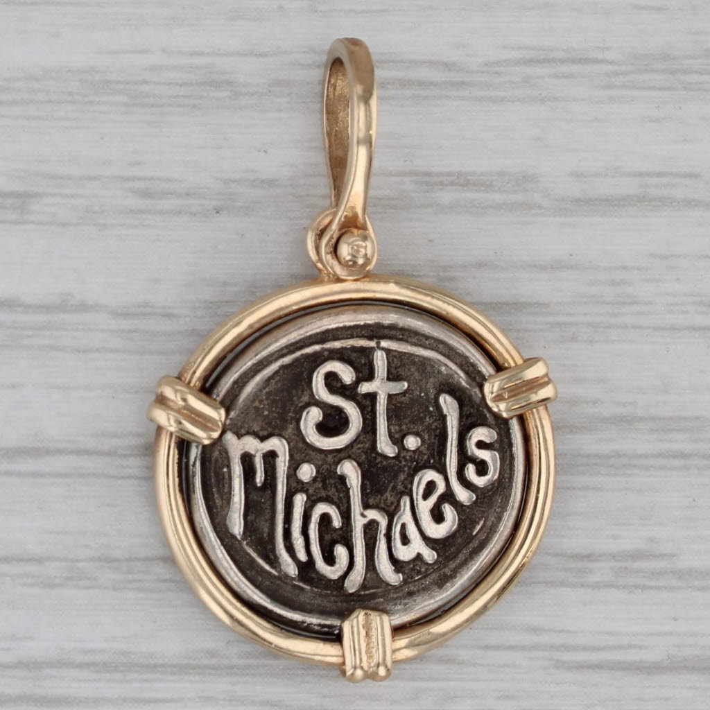 Gray St Michaels Crab Souvenir Pendant 14k Yellow Gold Silver Medallion