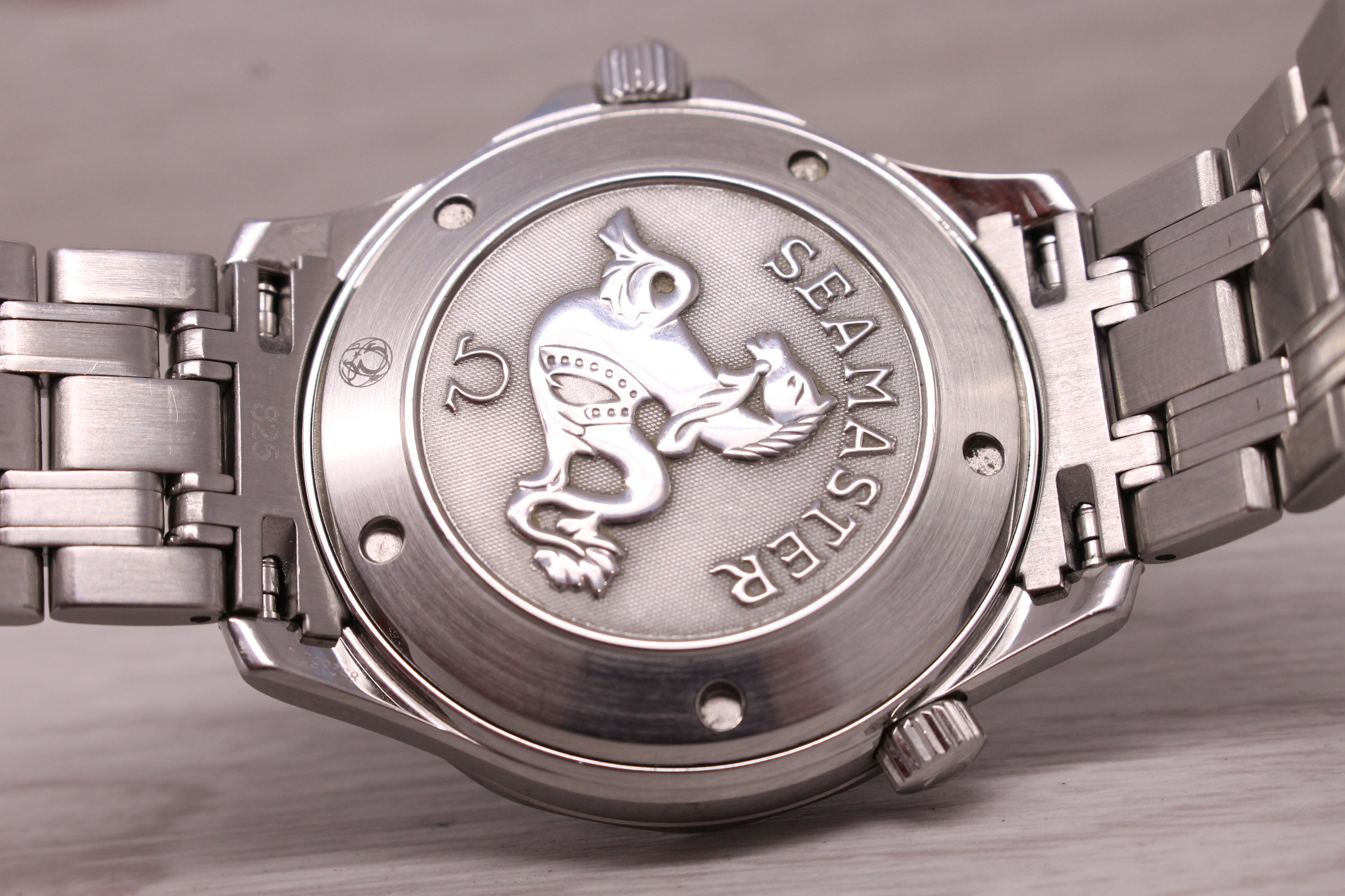 Omega Seamaster Professional 300m 41mm Steel Automatic Divers Watch w Box Cards