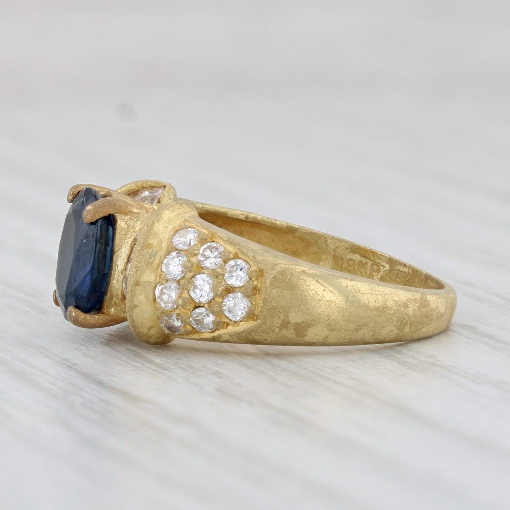 Light Gray 2.35ctw Oval Blue Sapphire Diamond Ring 18k Yellow Gold Size 5.25 GIA Engagement
