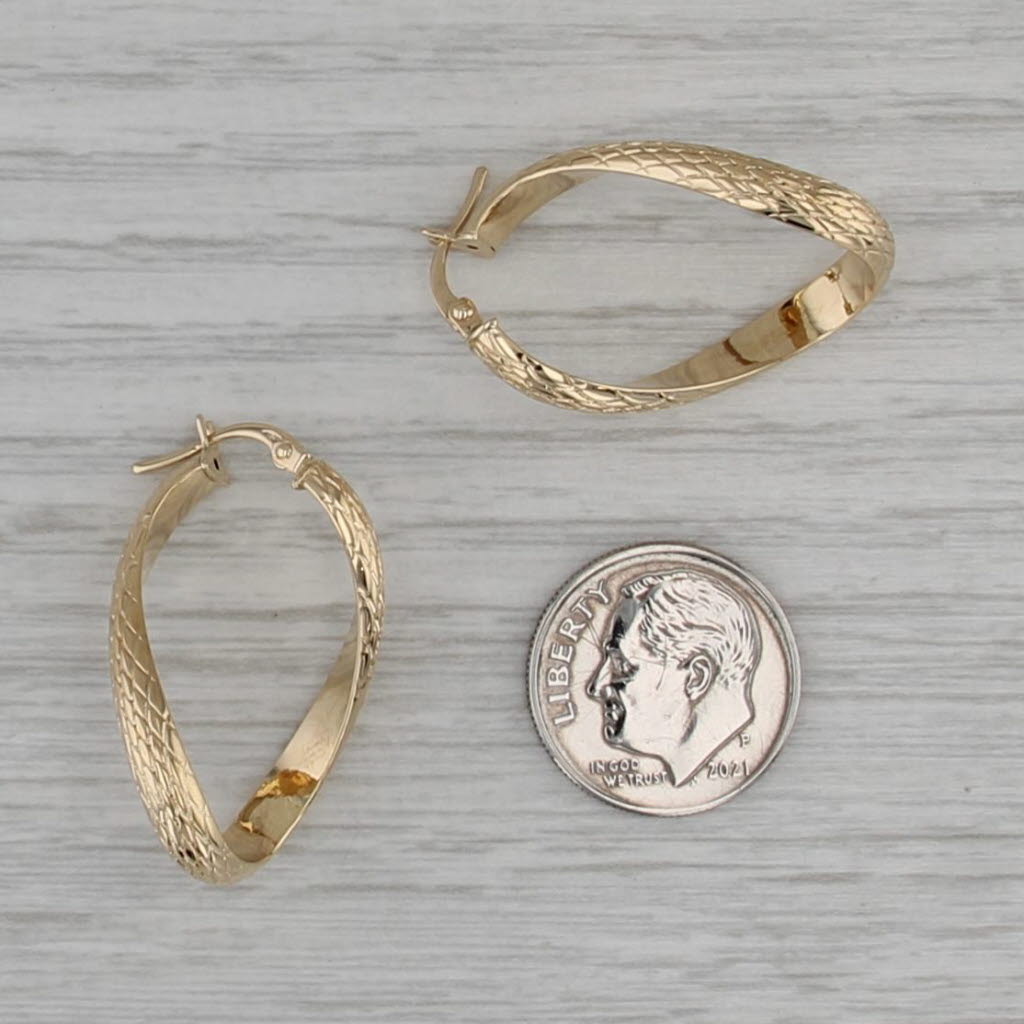 Abstract Oval Earrings 18k Yellow Gold Etched Pattern Snap Top Posts