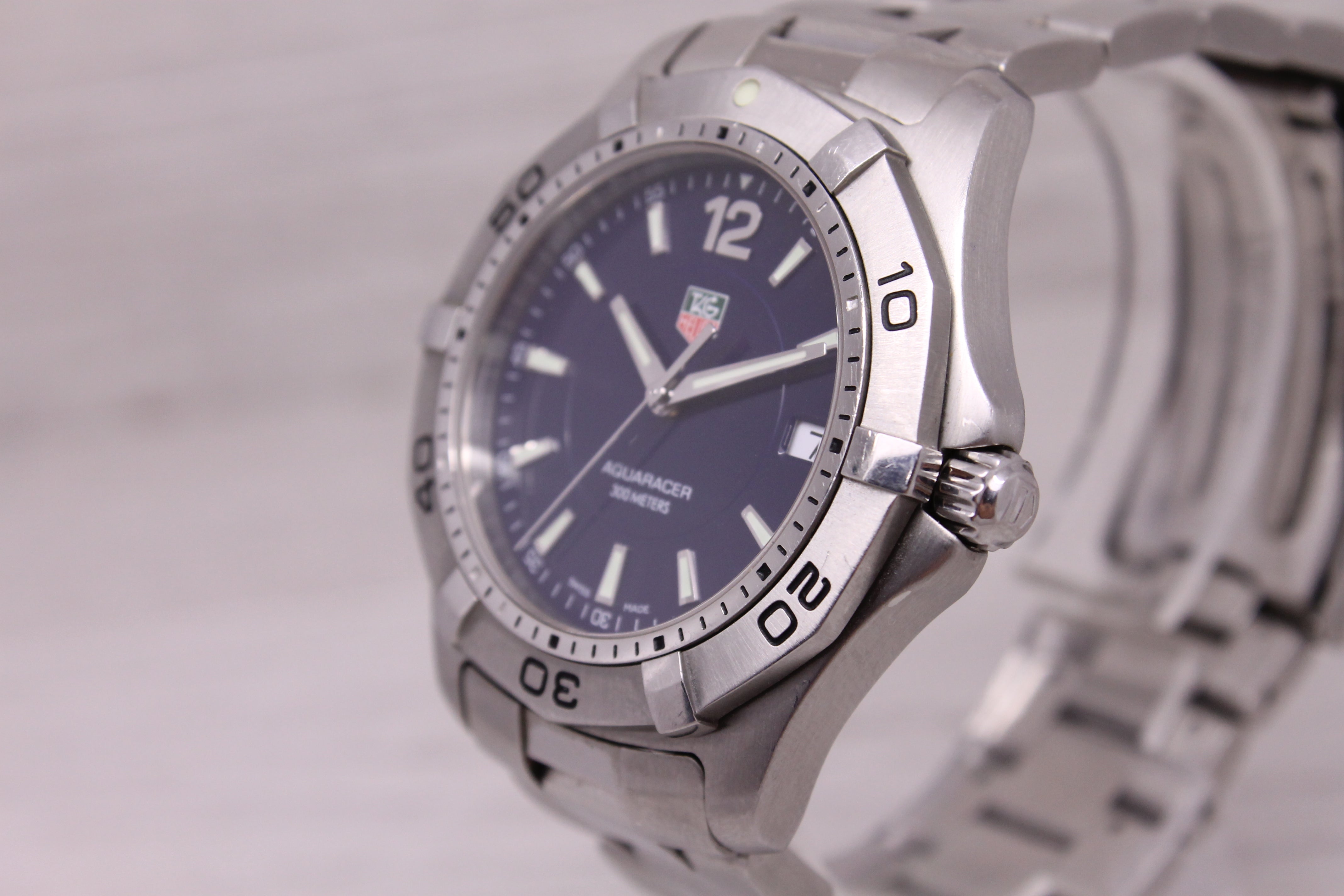 Dark Gray Tag Heuer Aquaracer WAF1113 40mm Stainless Steel Mens Quartz Divers Watch