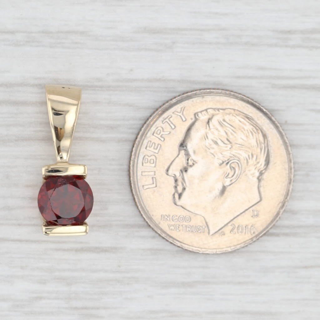 Light Gray 0.94ct Round Garnet Solitaire Pendant 14k Yellow Gold Small Drop