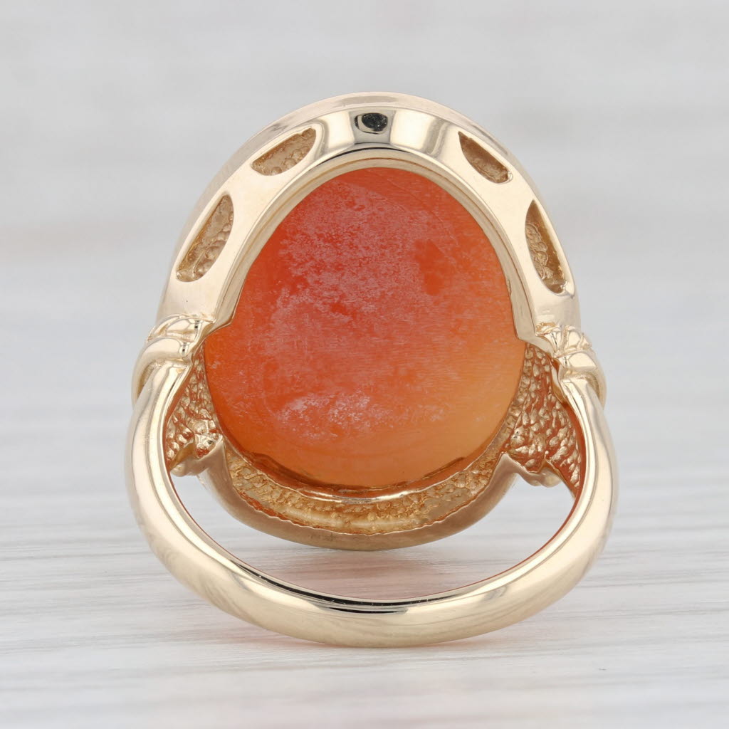 Light Gray Figural Carved Cameo Shell Ring 14k Yellow Gold Vintage Size 6.5