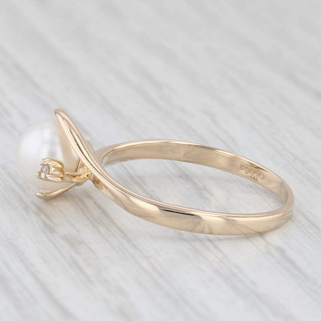 Light Gray 0.20ctw Cultured Pearl and Diamond 14K Yellow Gold Ring