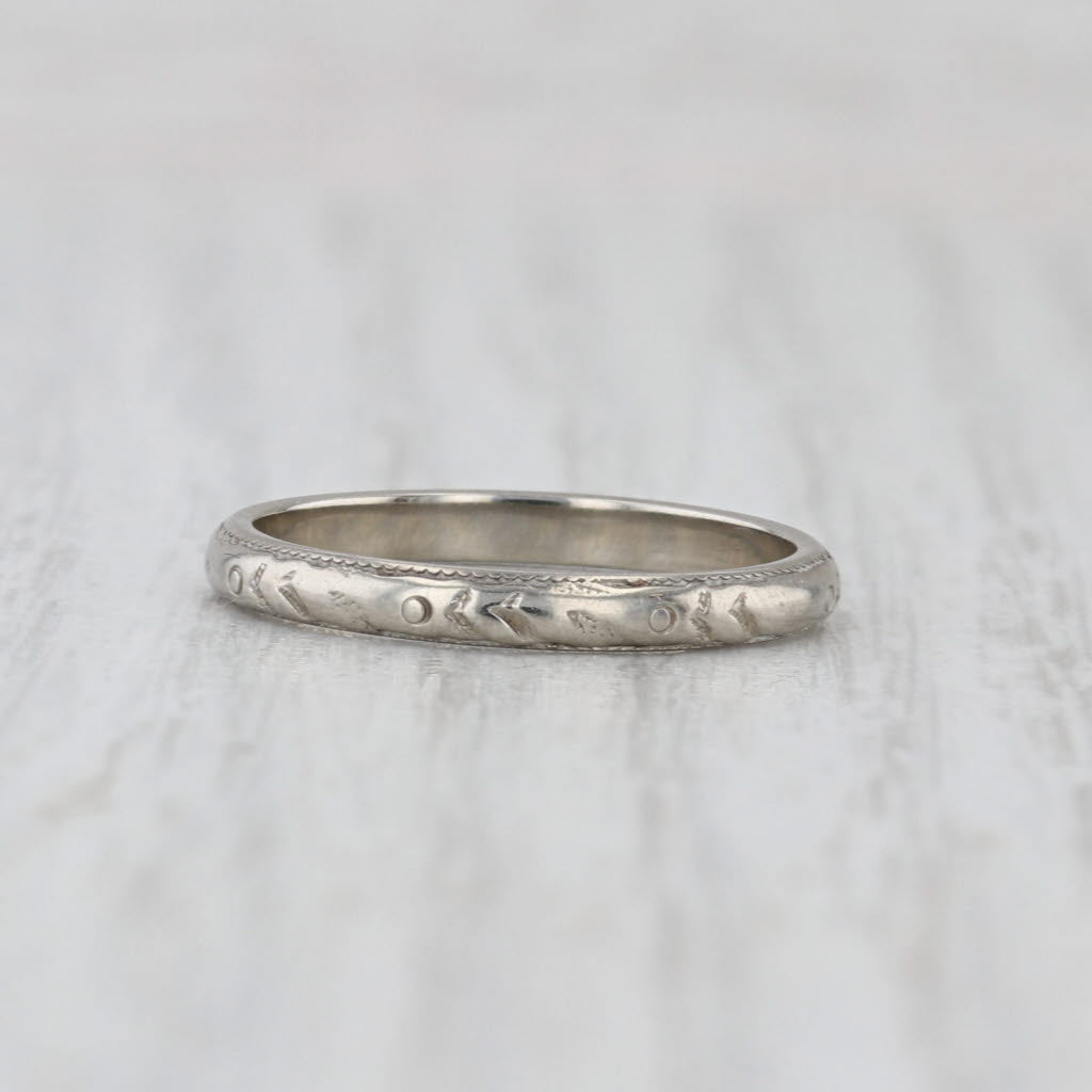 Floral Engraved Wedding Ring 18k White Gold Woods Art Deco Size 5.5 Band