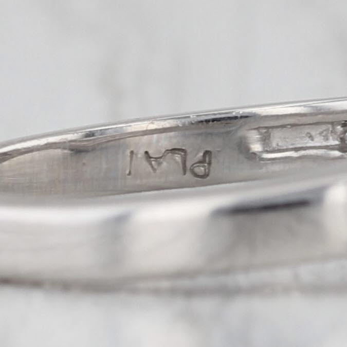 0.25ctw Contoured Diamond Wedding Band Platinum Size 5.25 Guard Anniversary Ring