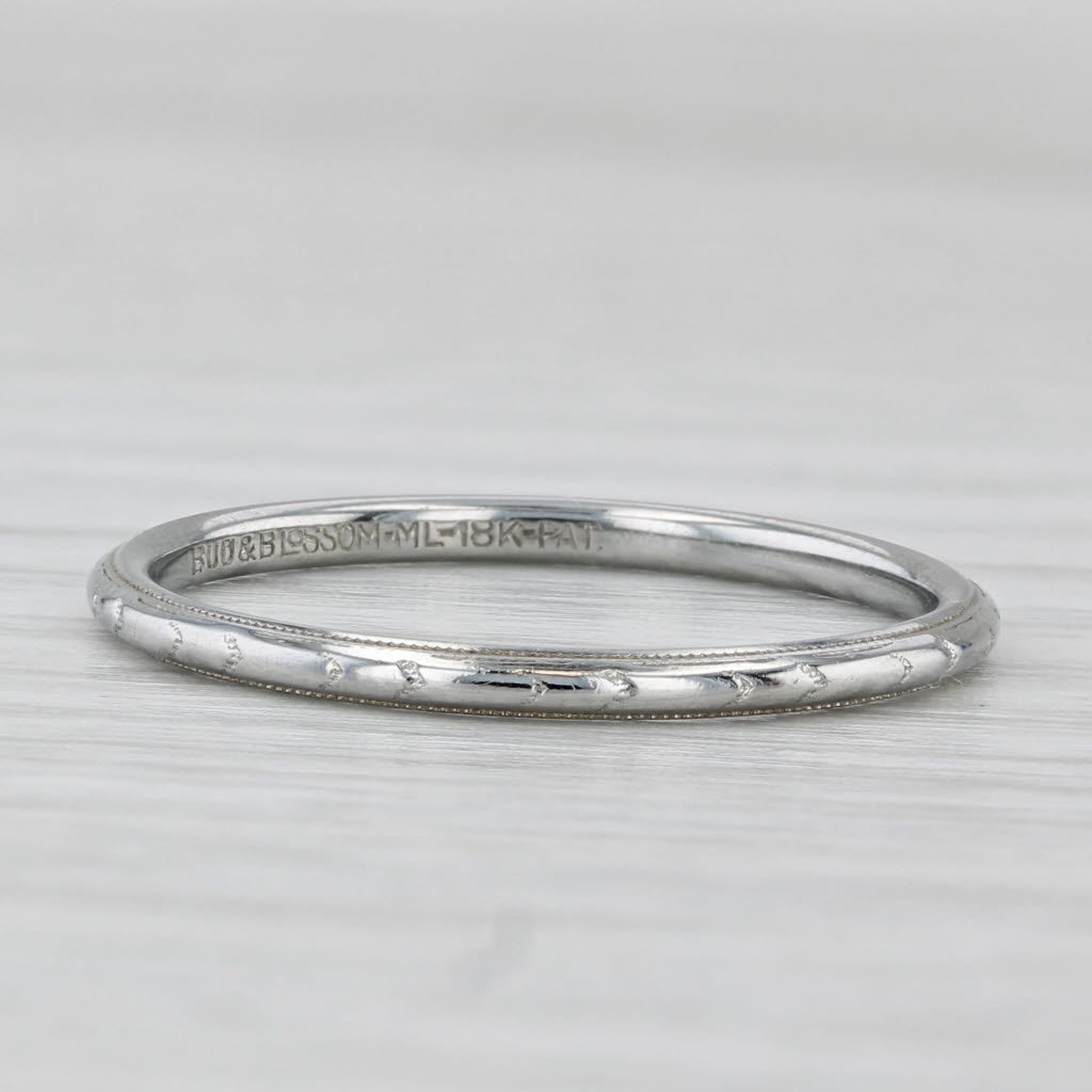 Light Gray Bod & Blossom Vintage Wedding Ring 18k White Gold Stackable Size 8 Ring
