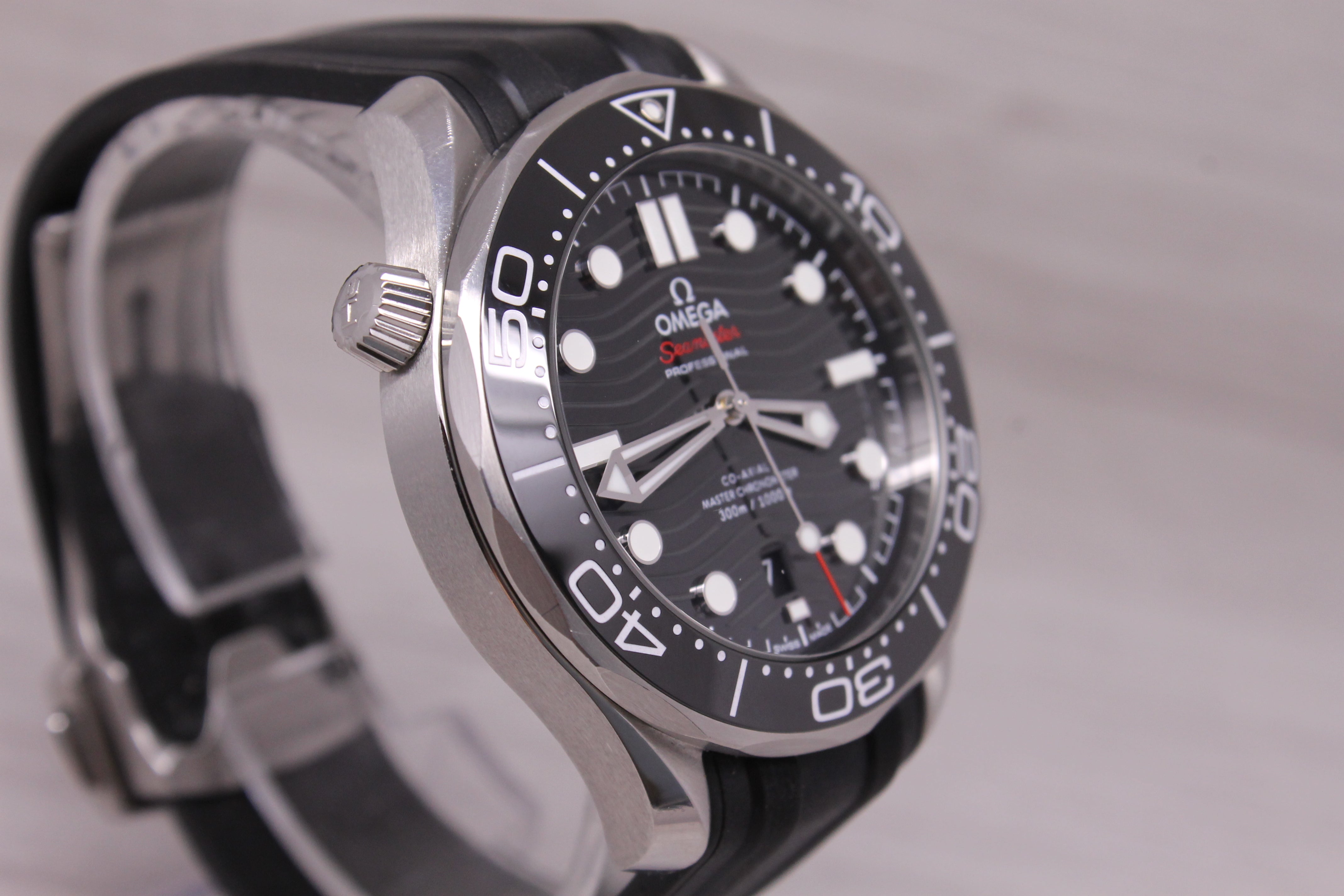 Omega Seamaster Co-Axial 42mm Steel Automatic Divers Watch w/ Box Strap Bracelet