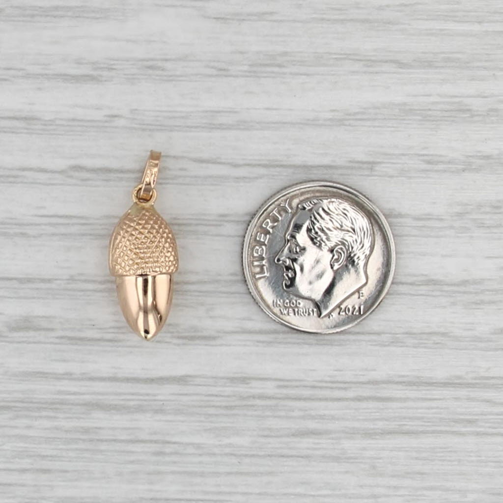 Acorn Charm 18k Yellow Gold Pendant