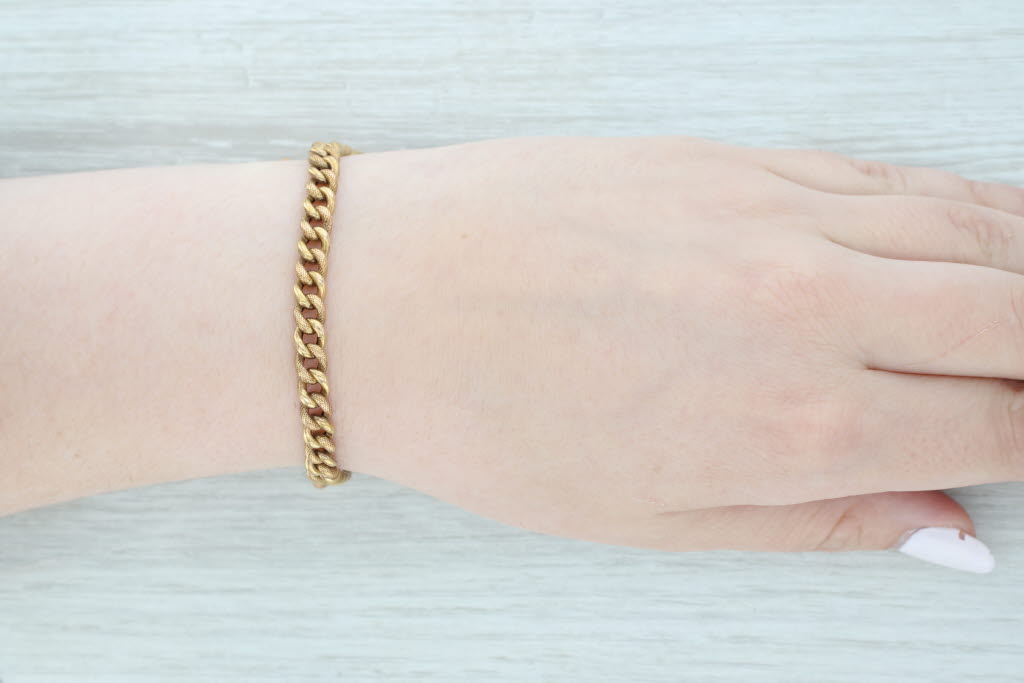 Light Gray Antique Curb Chain Bracelet 22k Yellow Gold 7.25" 5.7mm Box Clasp Safety Chain