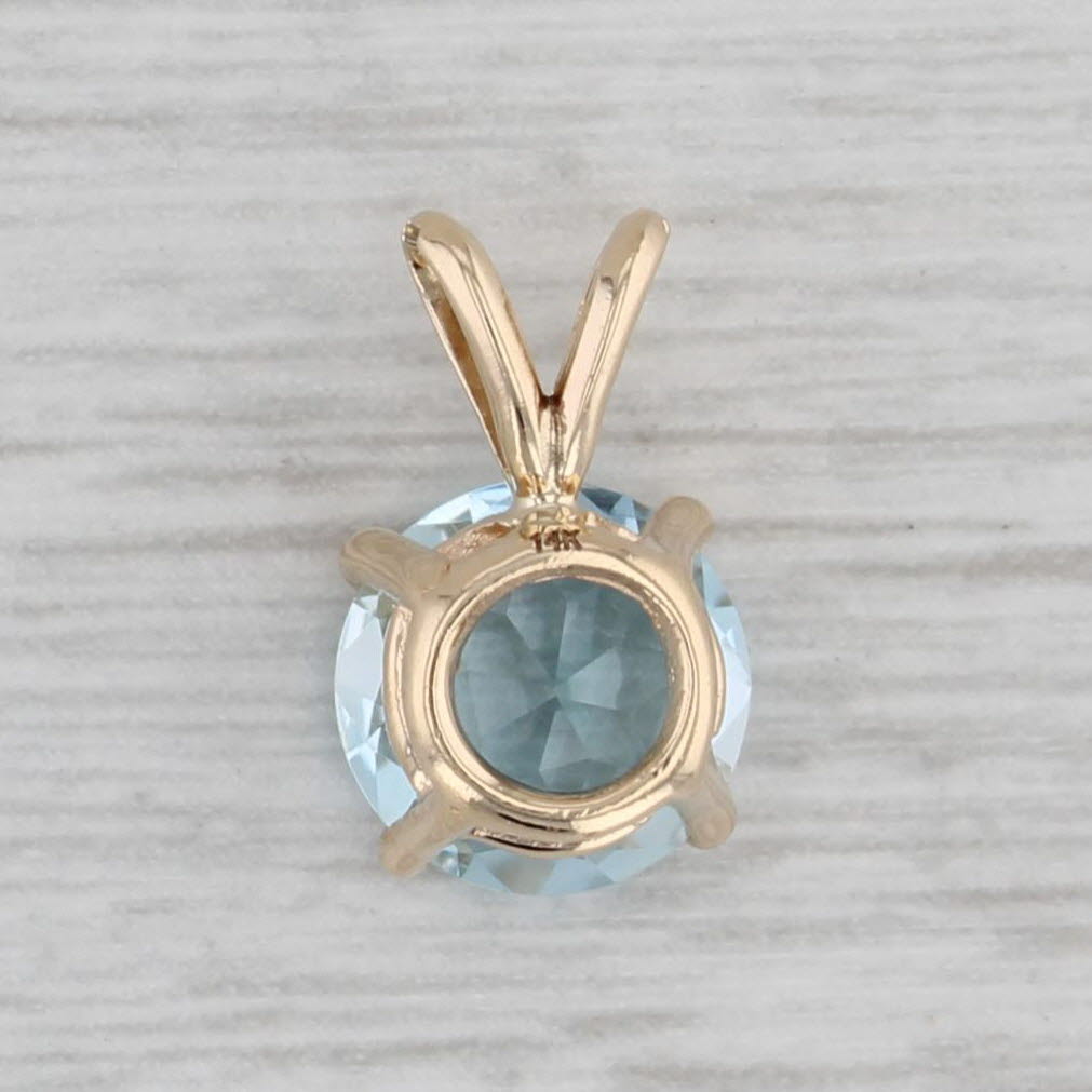 Gray 2.55ct Round Aquamarine Solitaire Pendant 14k Yellow Gold