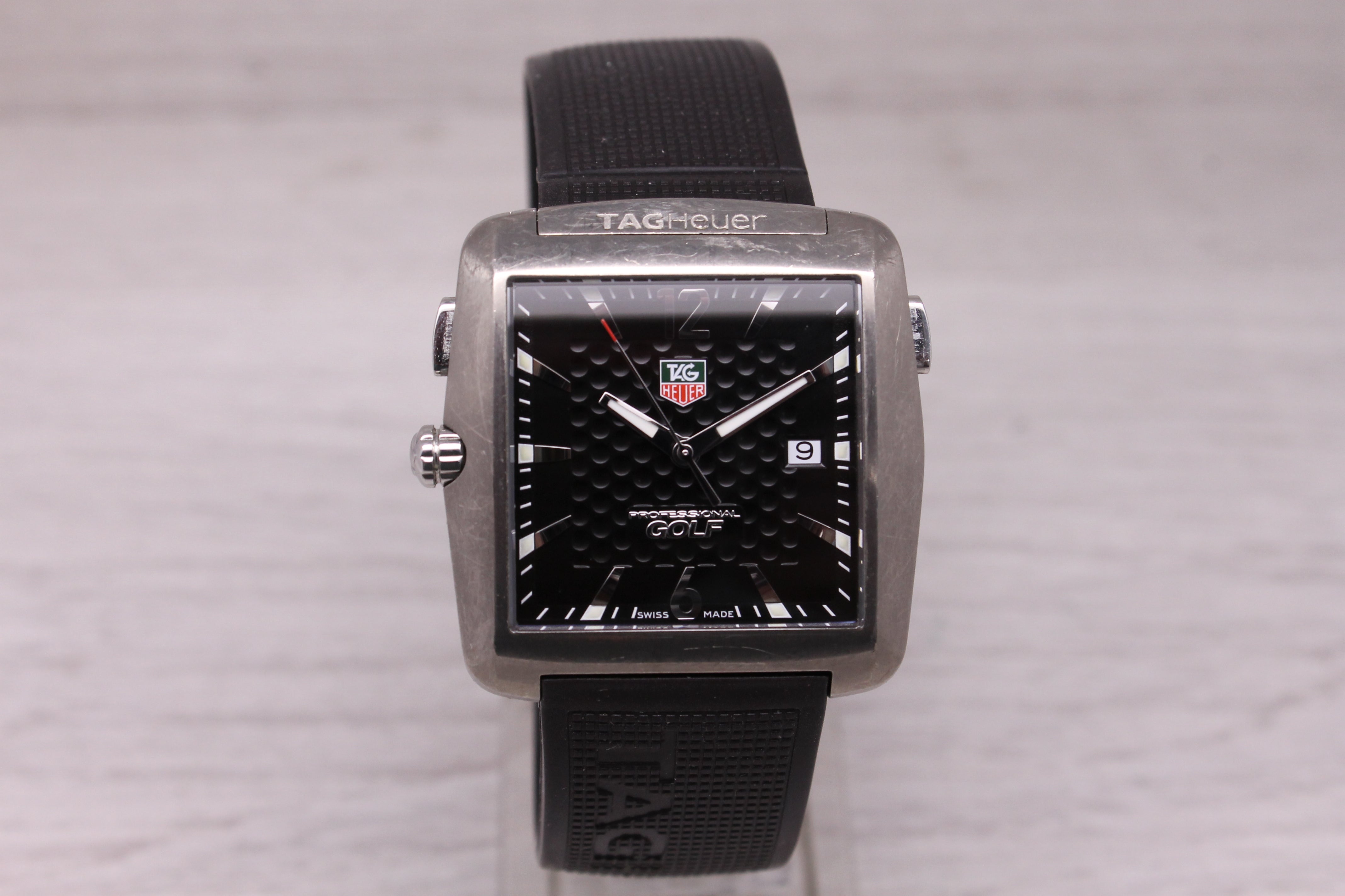 Tag Heuer Tiger Woods Professional Golf WAE1111 Titanium Steel Quartz Mens Watch