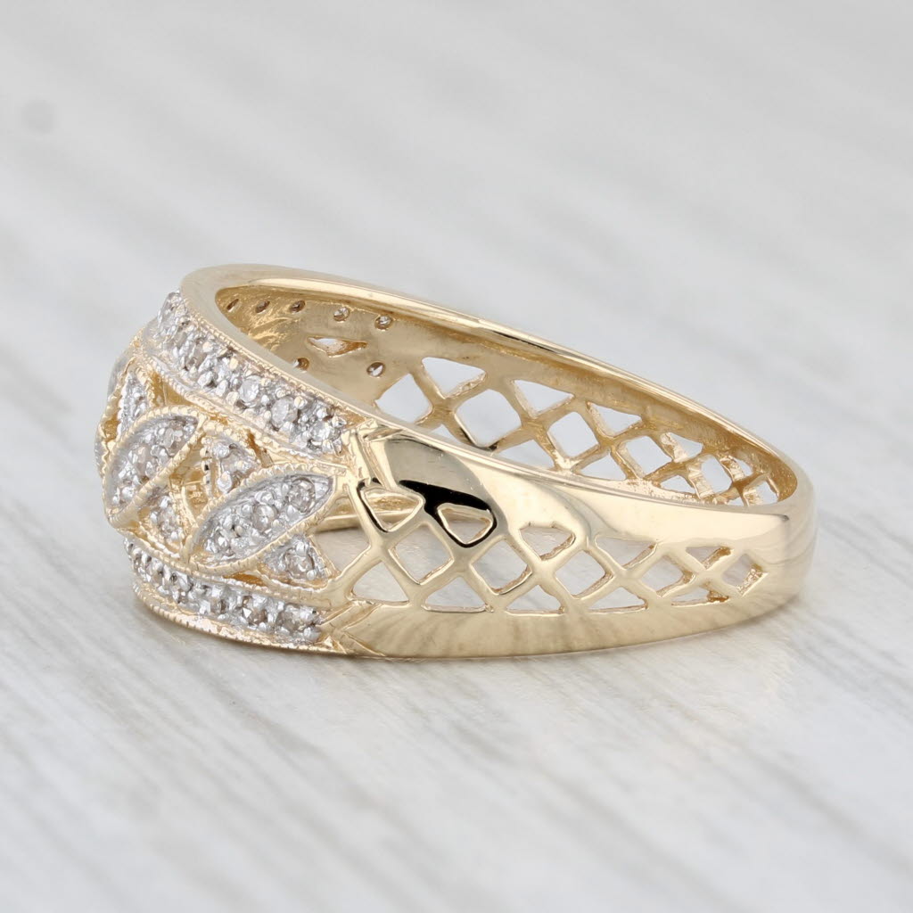 Light Gray 0.12ctw Diamond Crosshatch Ring 14k Yellow Gold Size 7.25