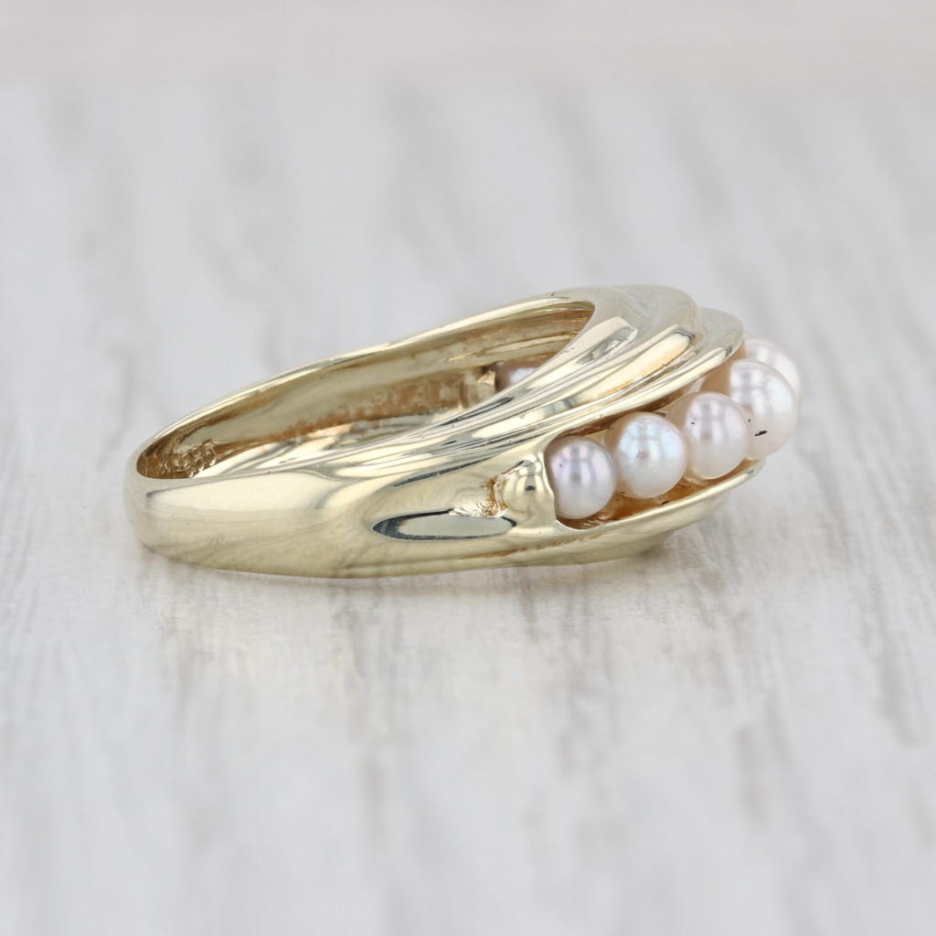 Graduated Cultured Pearl Beveled Ring 14k Yellow Gold Size 6