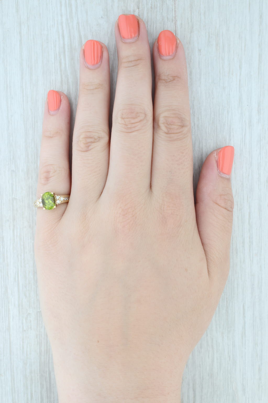 Light Gray 2.20ctw Oval Green Peridot Diamond Ring 14k Yellow Gold Size 7
