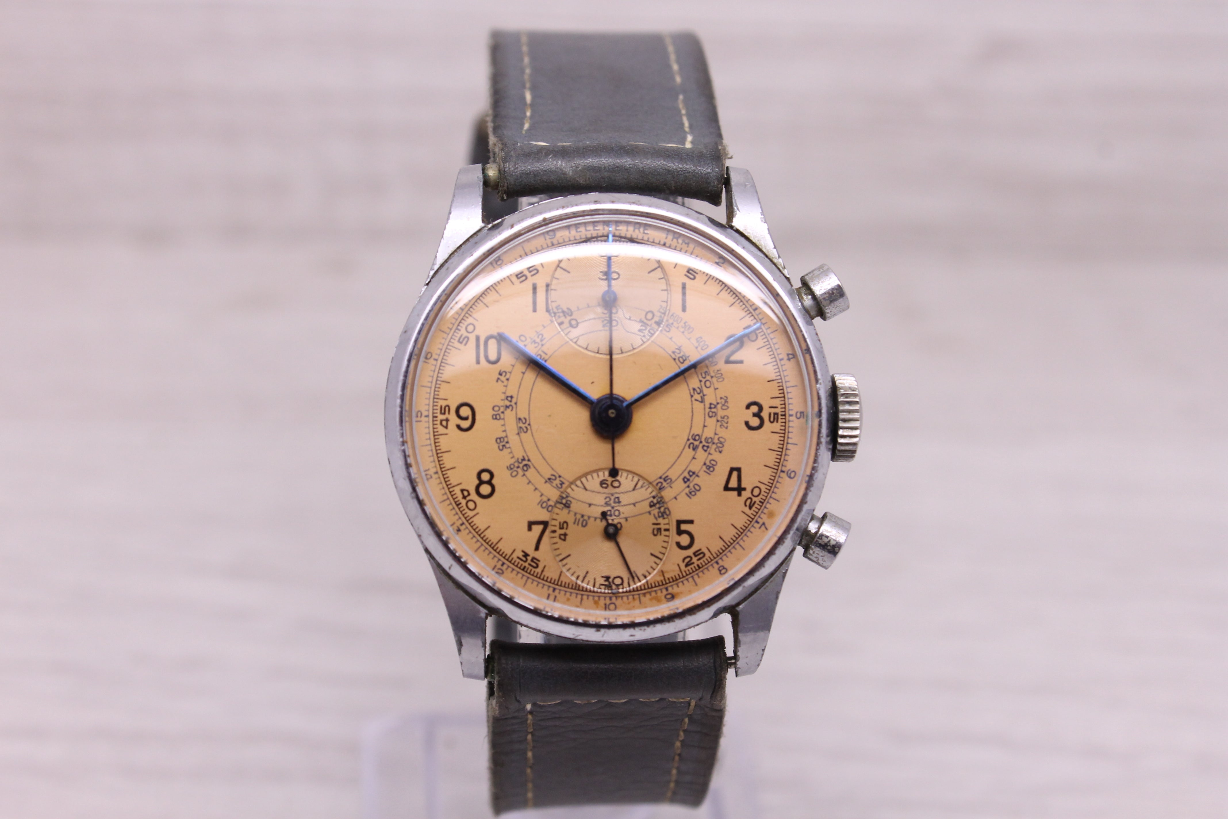 Gray Vintage c.1940's Anonymous 32mm Steel Back Chronograph Watch CLEAN Salmon Dial
