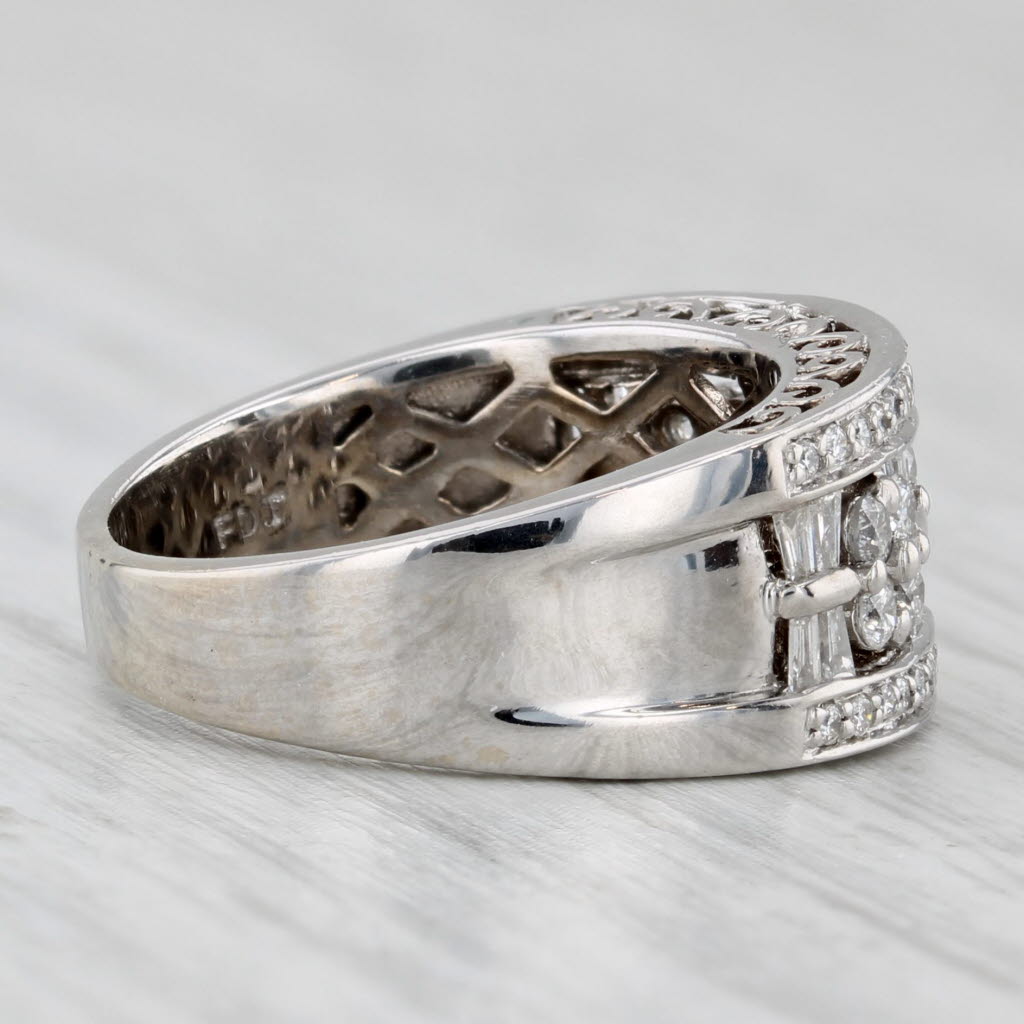 Light Gray 0.69ctw Diamond Flowers Ring 14k White Gold Size 5.25 Cocktail