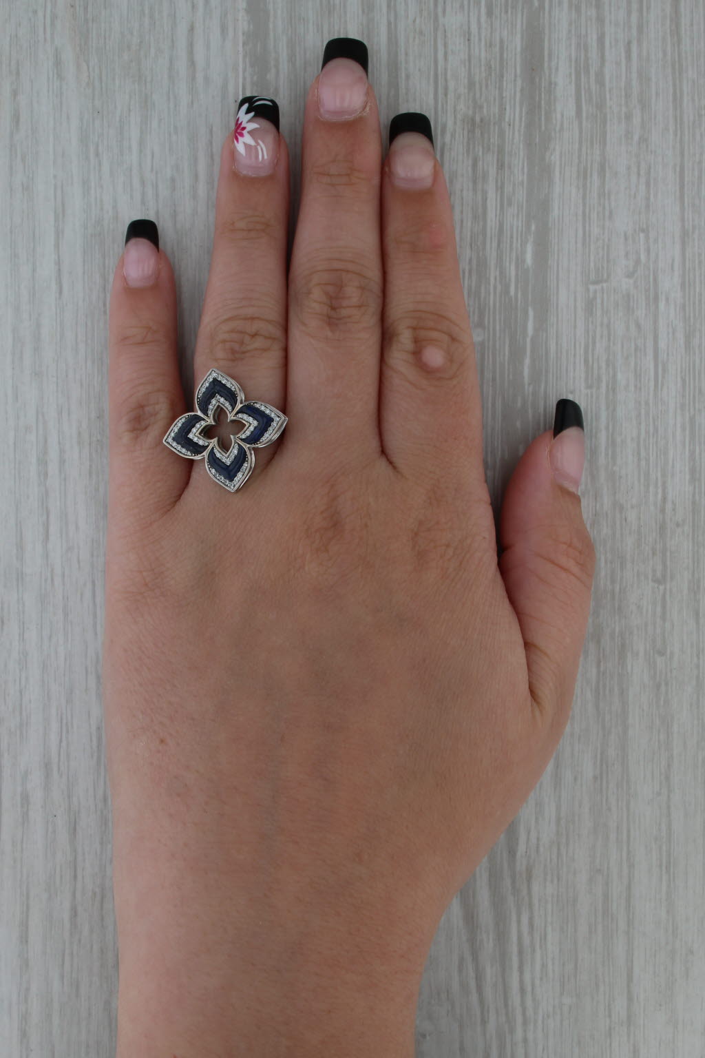0.35ctw Diamond Ceramic Flower Cocktail Ring 14k White Gold Size 7.25
