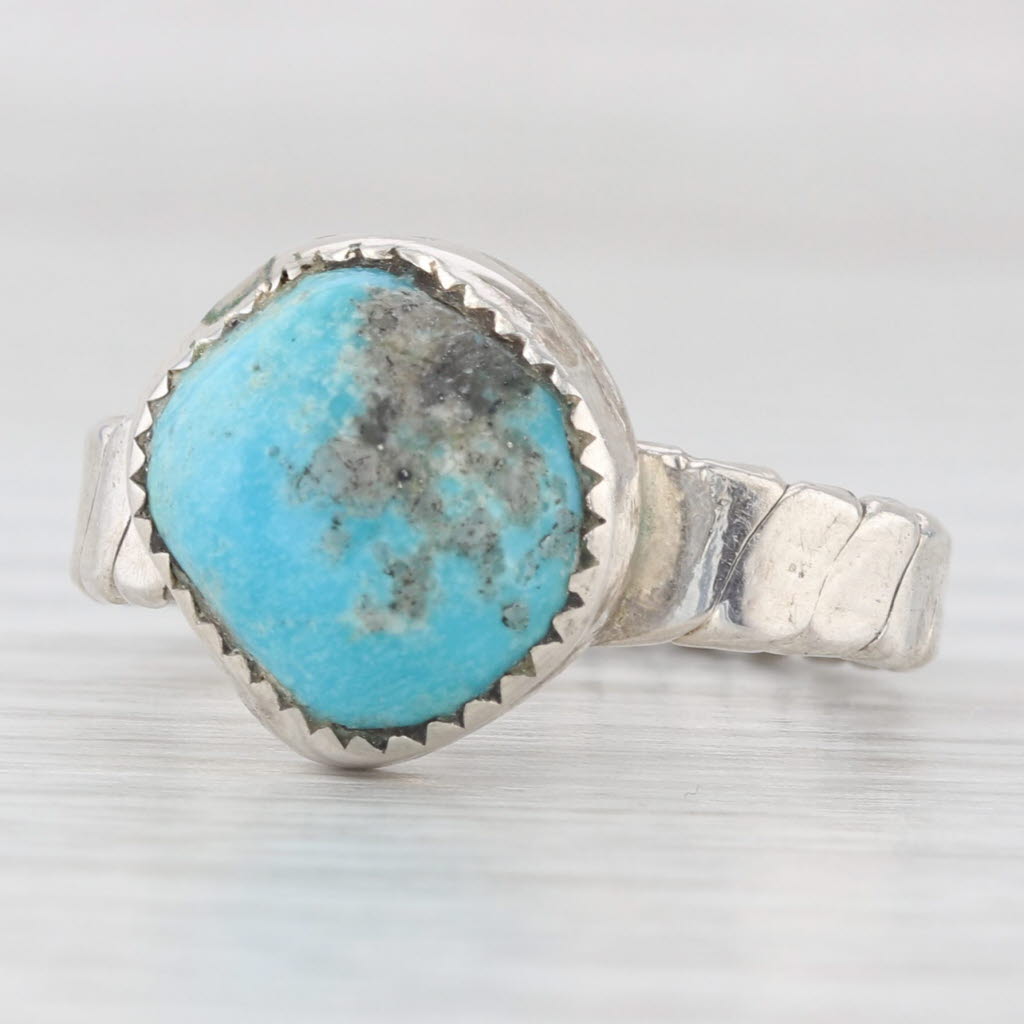 Light Gray Vintage Turquoise Round Cabochon Solitaire Ring Sterling Silver Native American