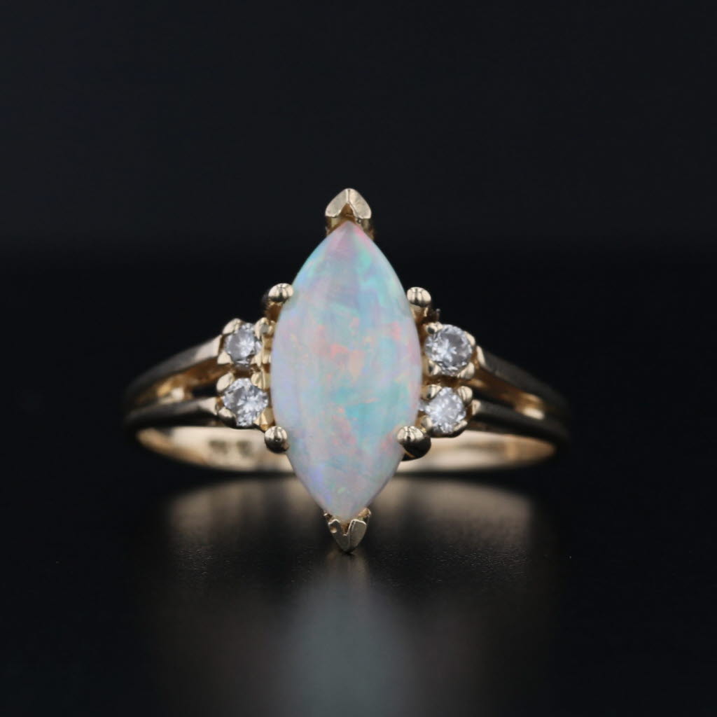 Opal Cabochon 0.10ctw Diamond Ring 14k Yellow Gold Size 7