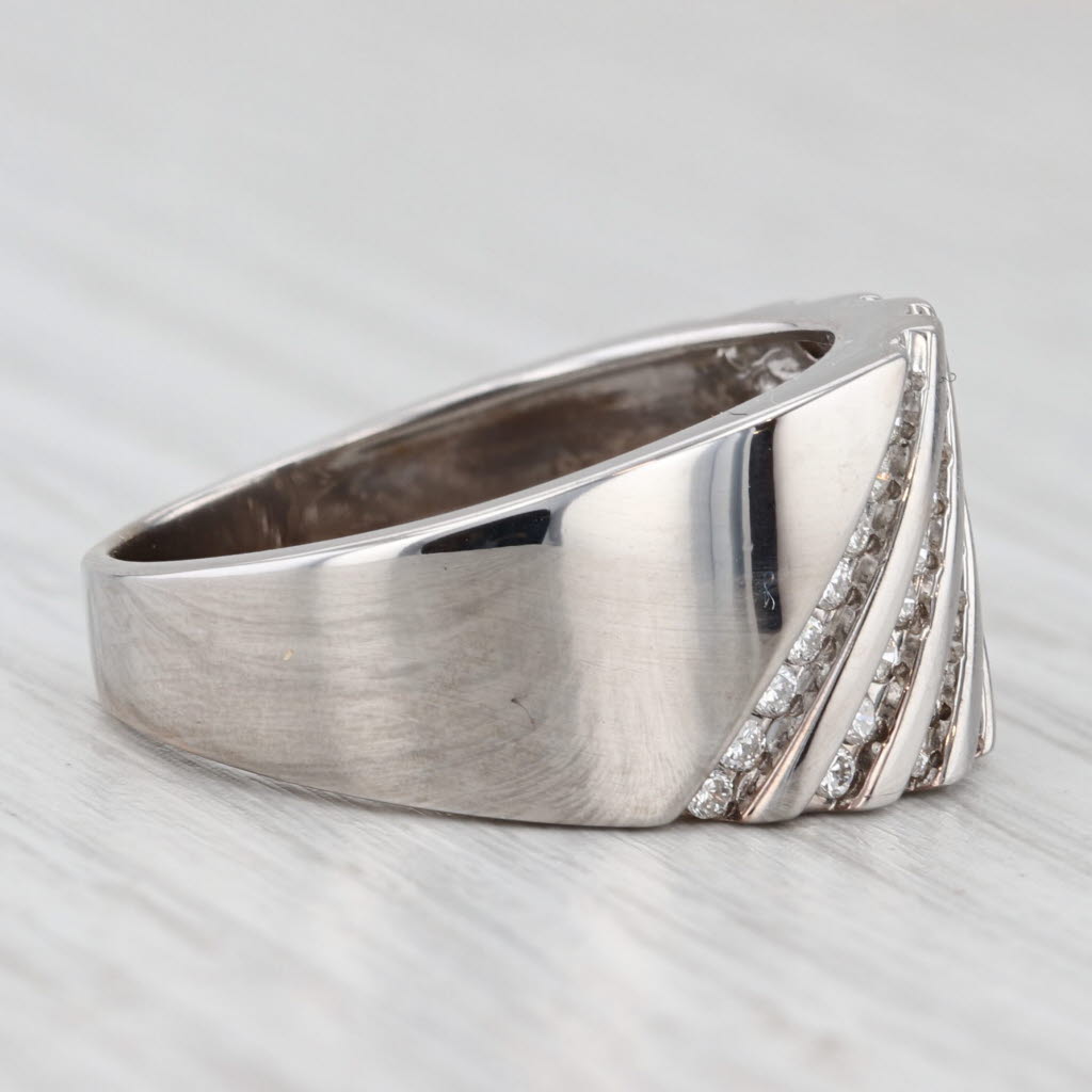Light Gray 0.50ctw Diamond Rows Ring 14k White Gold Size 9