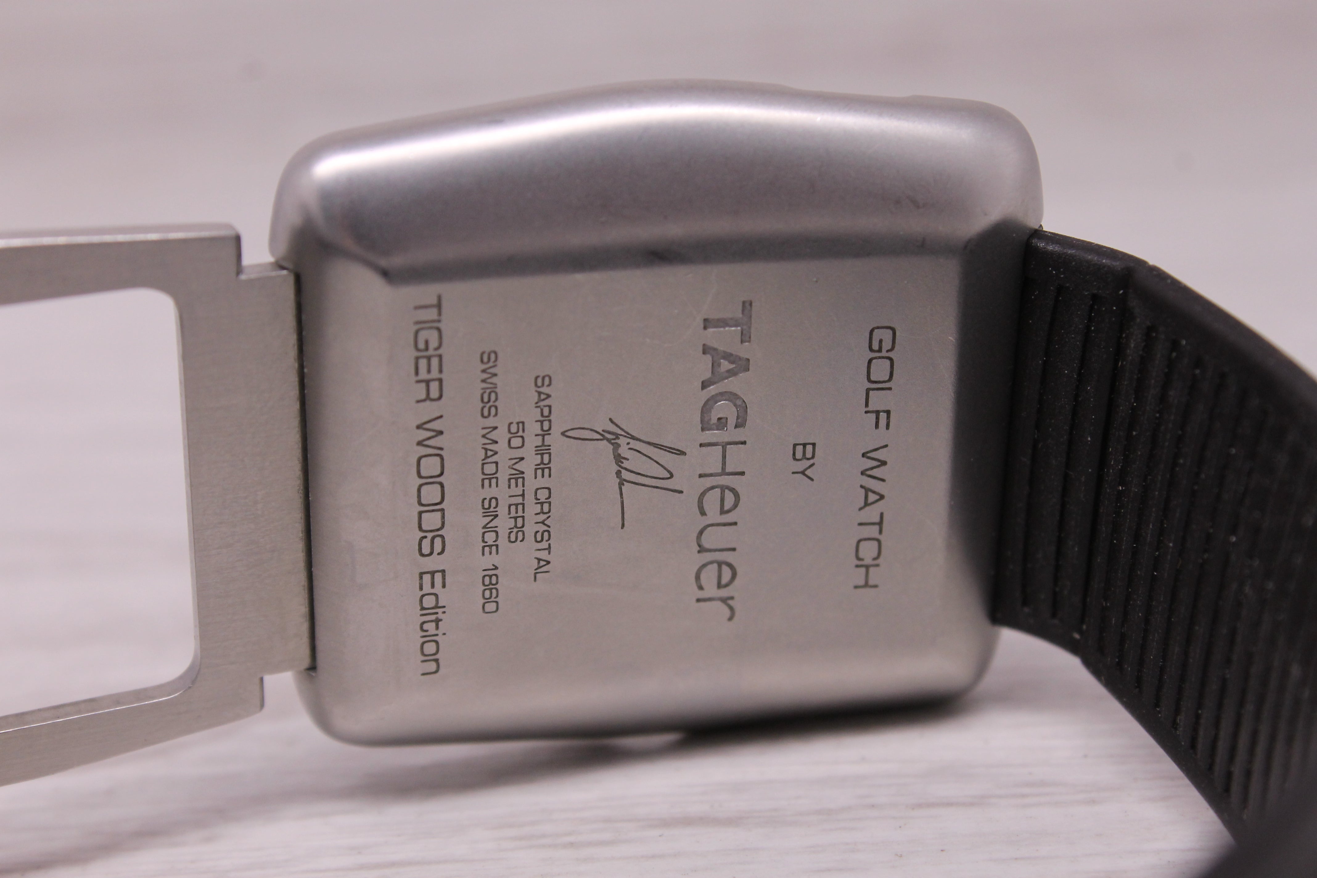 Tag Heuer Tiger Woods Professional Golf WAE1111 Titanium Steel Quartz Mens Watch