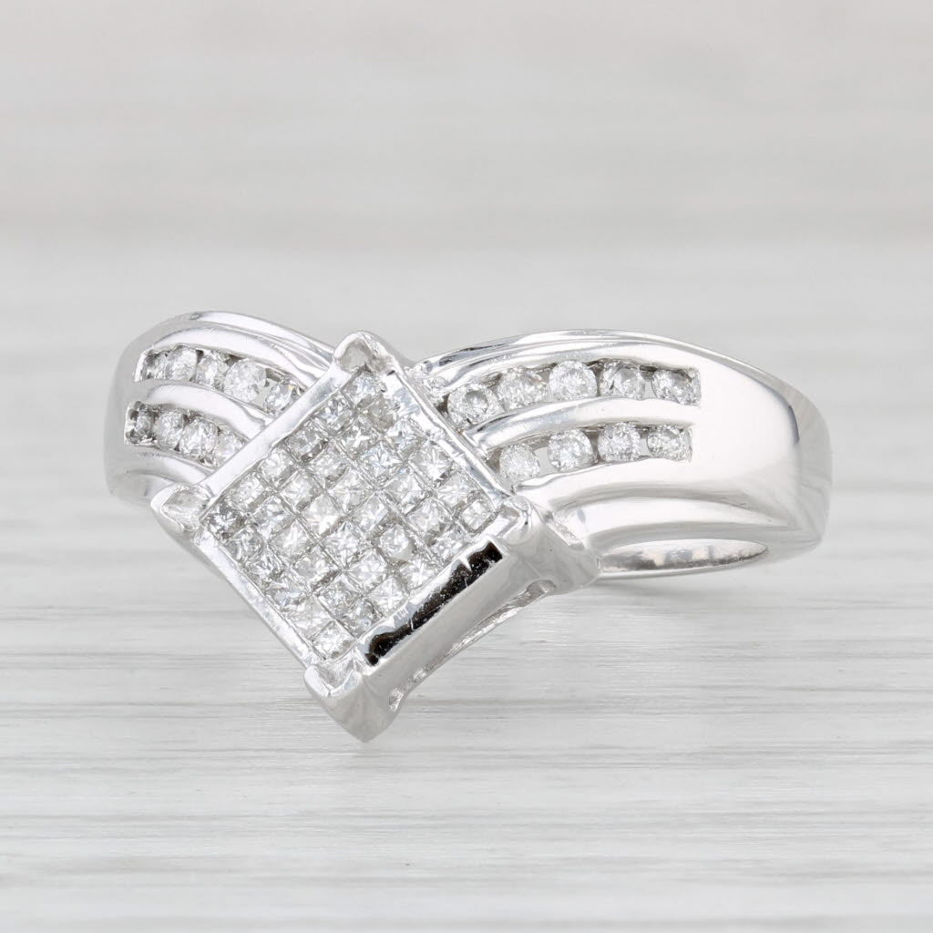 Light Gray 0.59ctw Diamond Ring 14k White Gold Size 7 Contoured V Enhancer