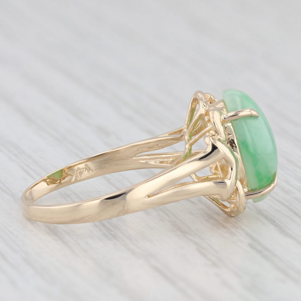 Light Gray Oval Cabochon Green Jadeite Jade Solitaire Ring 14k Yellow Gold Size 6.5