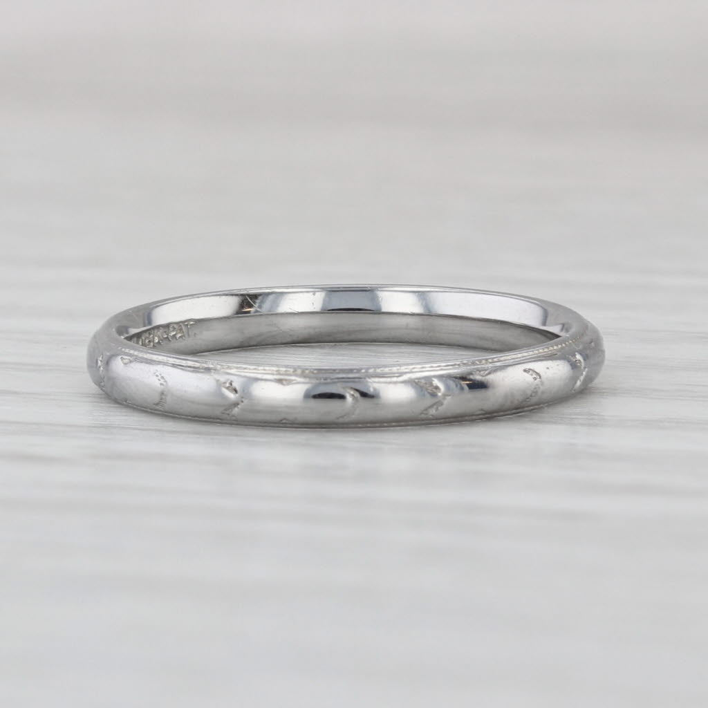 Etched Pattern Ring 18k White Gold Wedding Band Size 7 Stackable Bud & Blossom