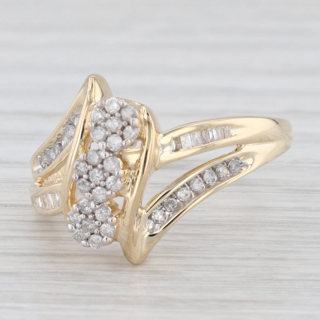 Light Gray 0.40ctw Diamond Clusters Bypass Ring 10k Yellow Gold Size 9.5