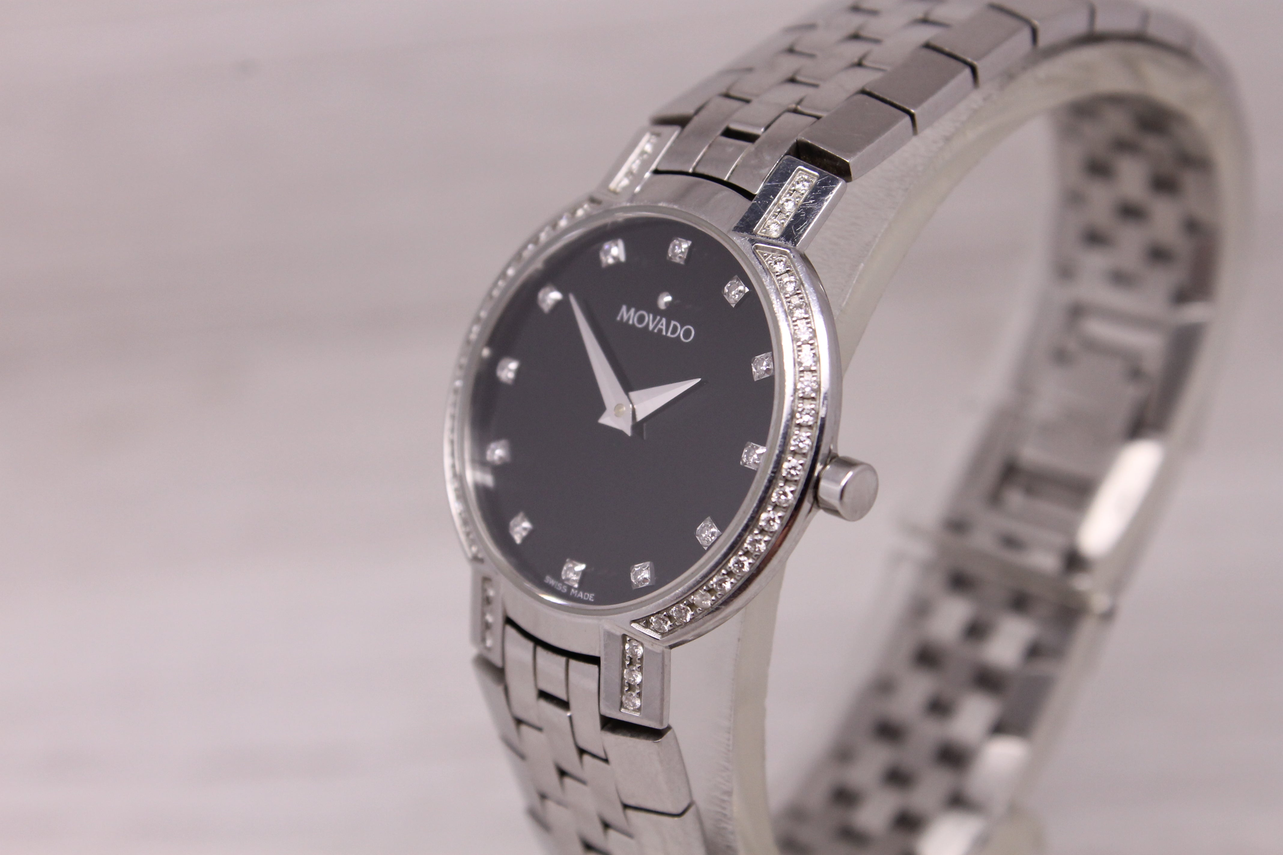 Movado Faceto Diamond Bezel 25mm Watch Black Dial Steel Quartz Swiss 84 A1 1845