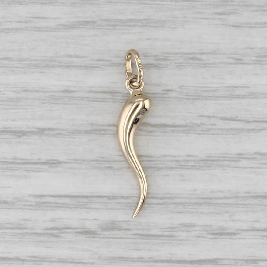 Vintage Italian Horn Good Luck Talisman Charm 14k Yellow Gold Charm