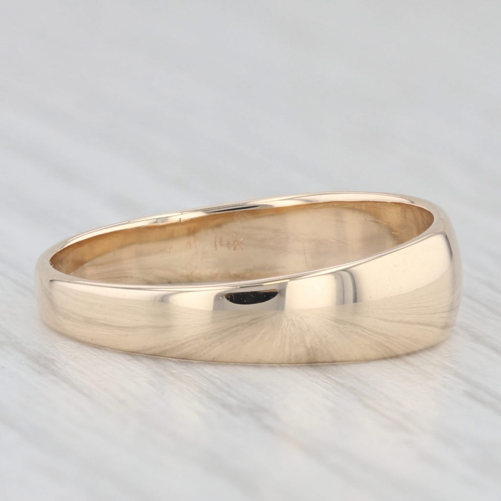 Light Gray Tappering Gold Ring 14k Yellow Gold Band Size 8.25