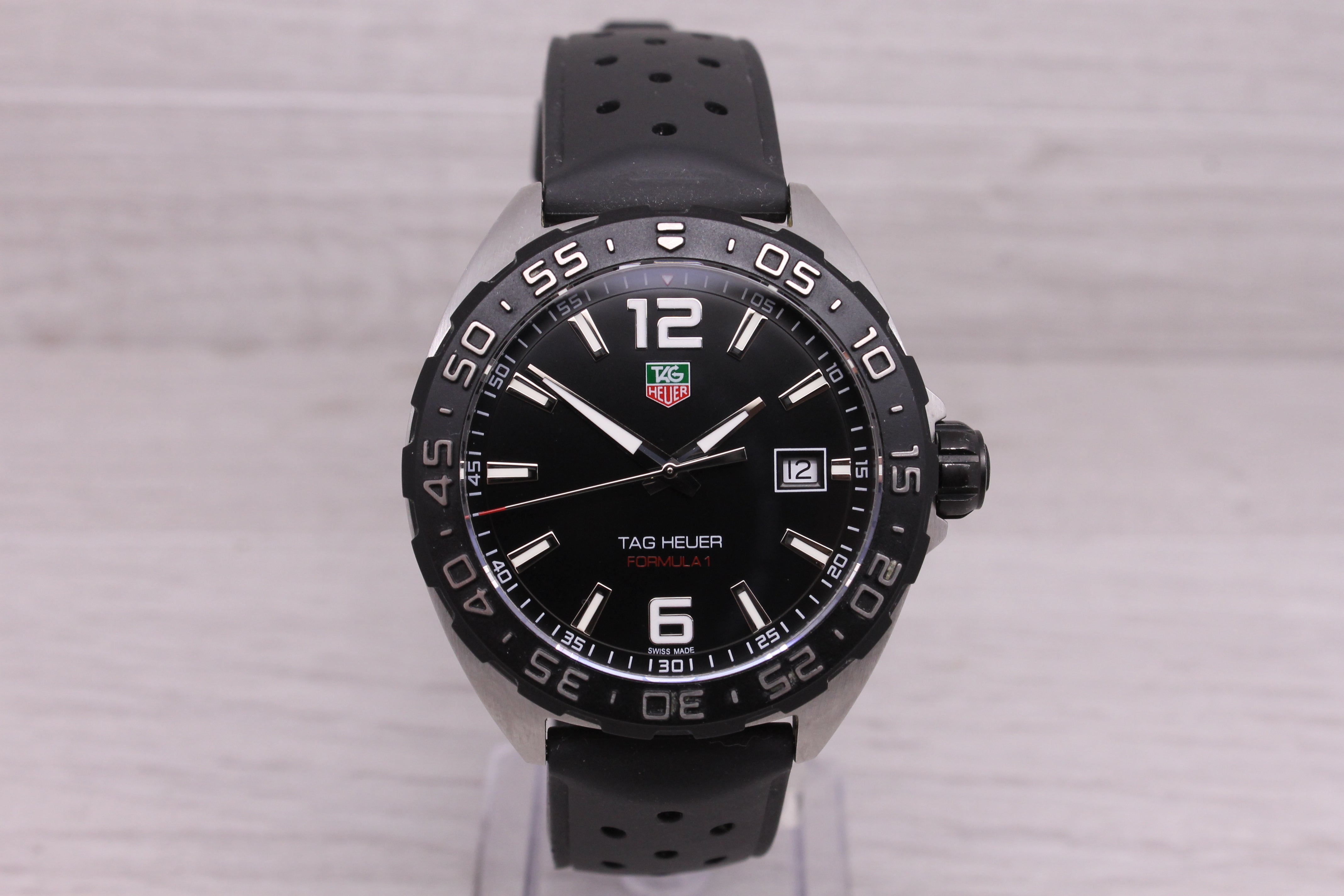 Gray Tag Heuer Formula 1 41mm Steel Mens Quartz Watch w Box Strap WAZ1110 New Battery