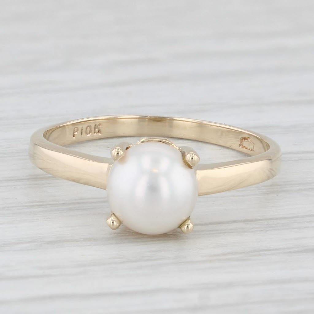 Light Gray Round Cultured Pearl Solitaire 10K Yellow Gold Ring Ring Size 5.75