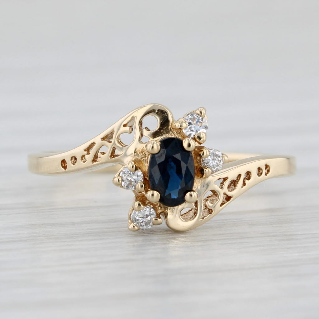 Light Gray 0.34ctw Blue Sapphire Diamond Bypass Ring 14k Yellow Gold Size 6.5