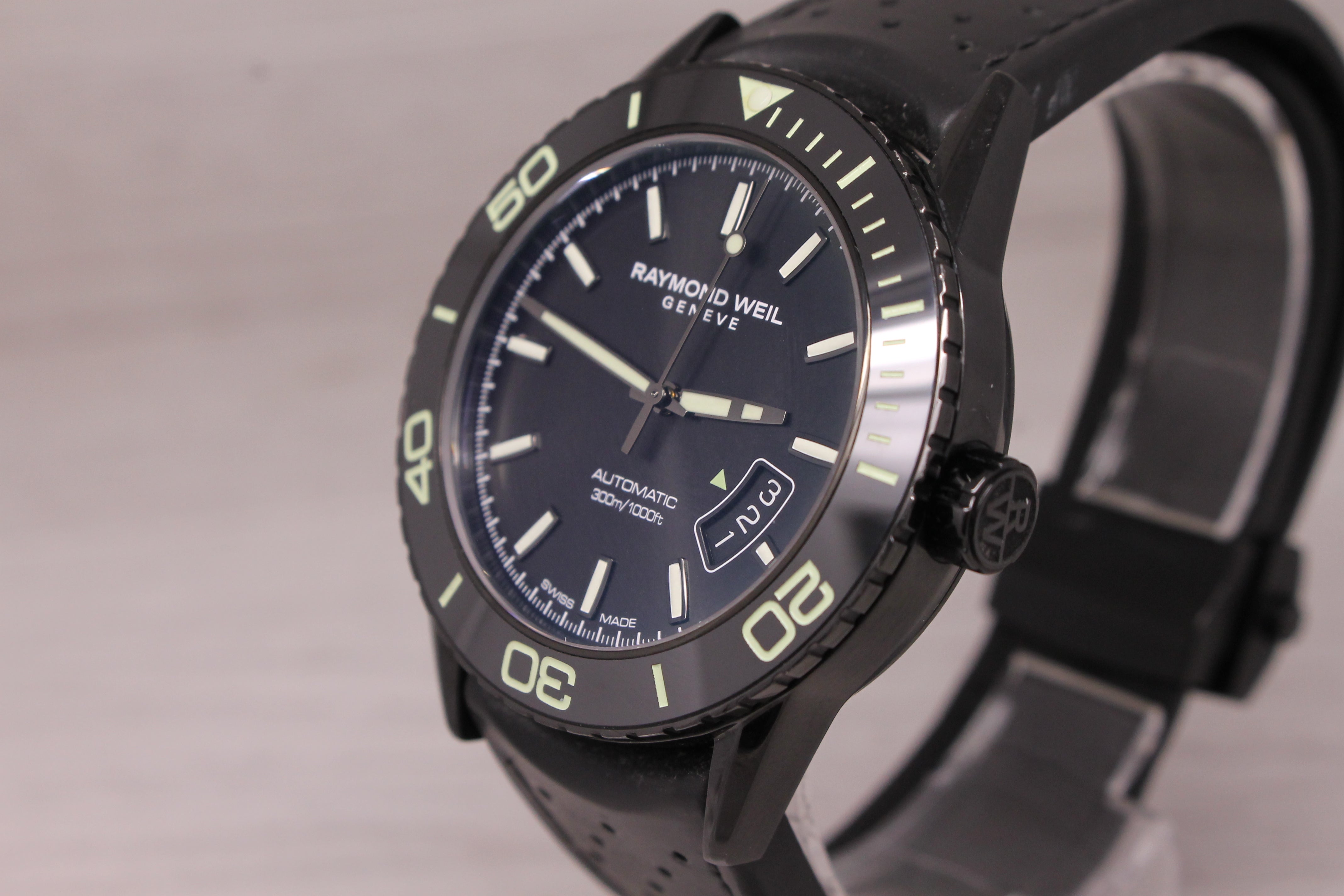 Raymond Weil 2760 Mens 42mm Black Ceramic Steel Automatic Divers Watch w Box