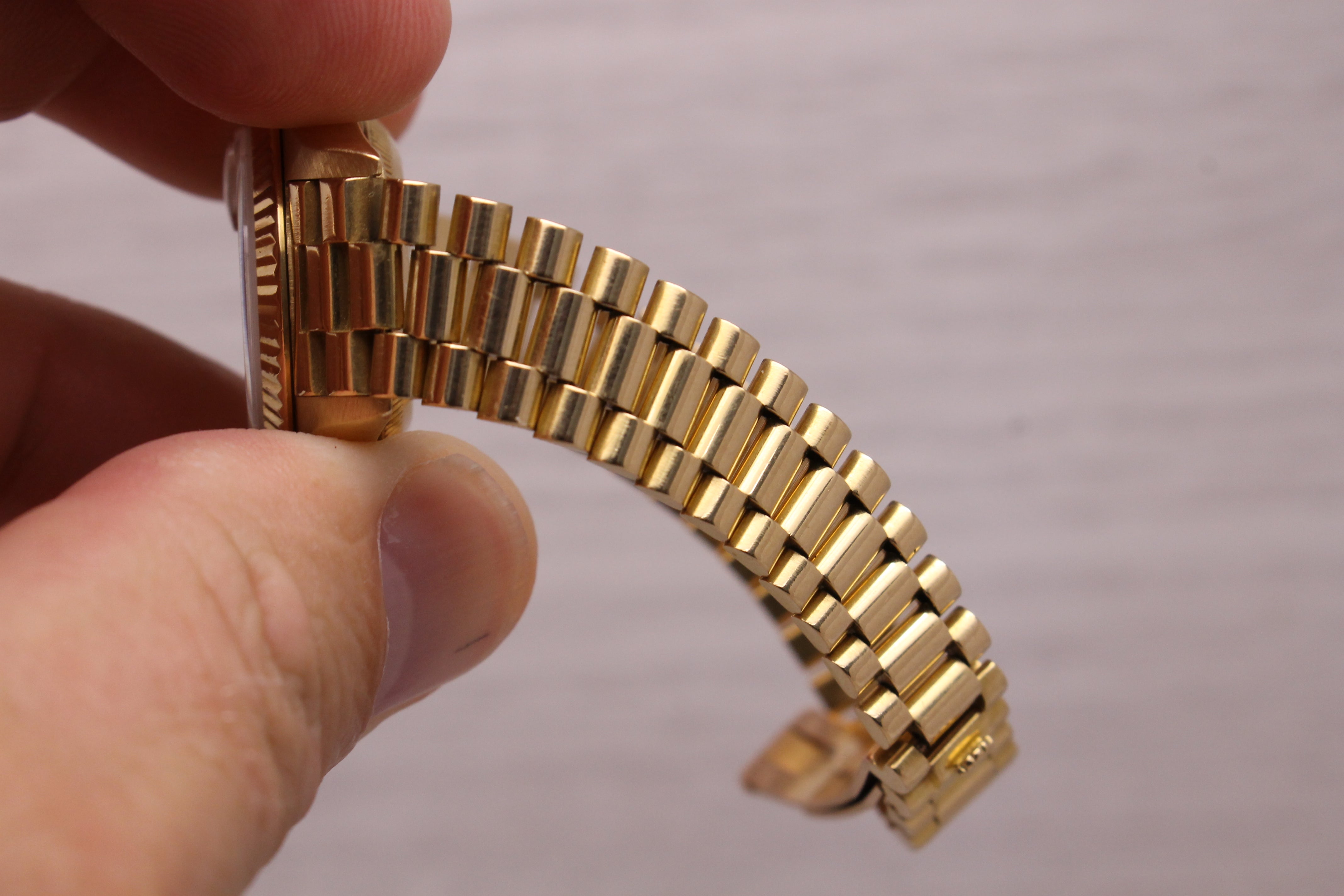 Vintage 1985 Rolex Datejust 69178 Ladies President 18k Gold Watch w Box Papers