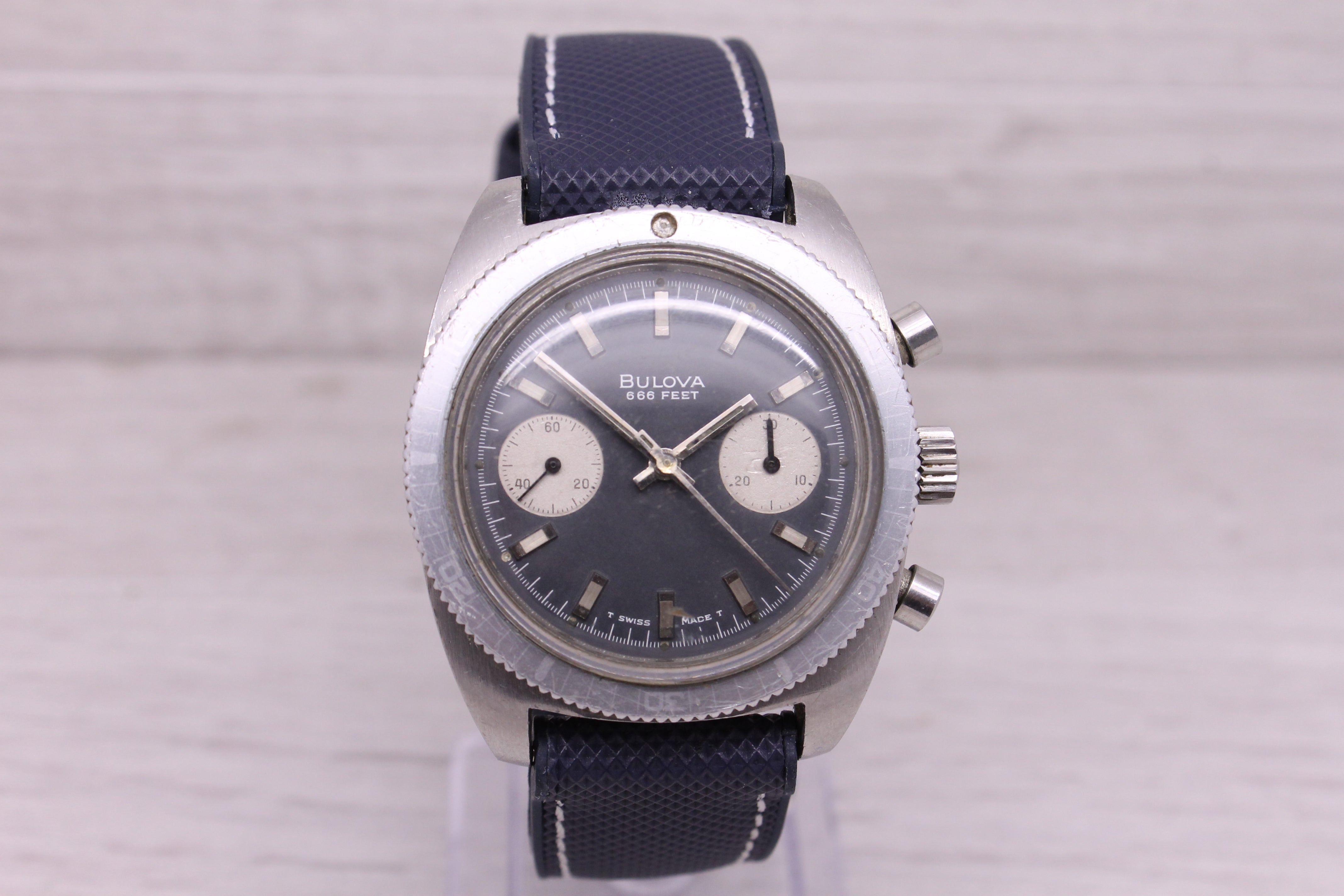 Gray Vintage Bulova Deep Sea Blue Chronograph Mens 38mm Steel Watch Valjoux 7733