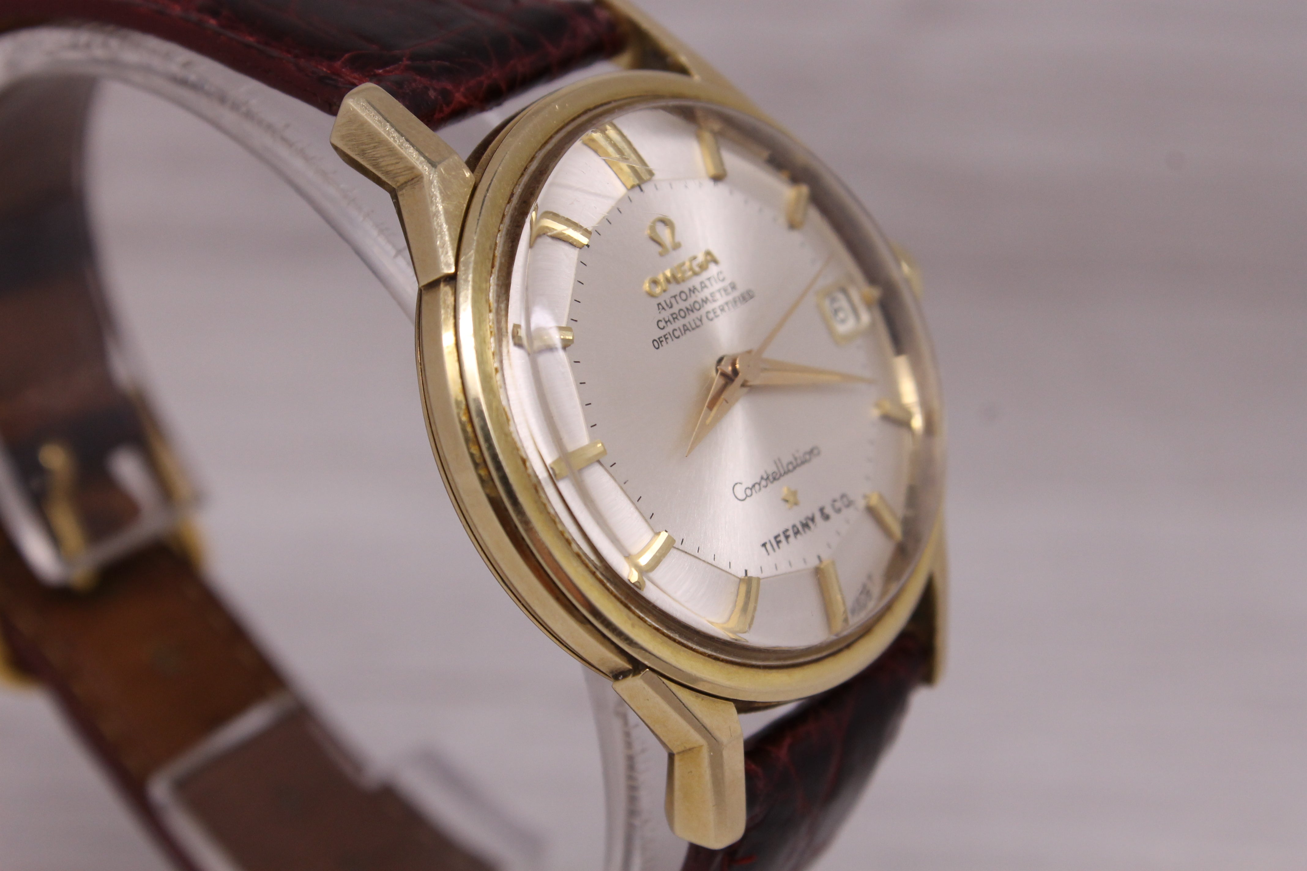 Vintage 1967 Omega Constellation 14k Solid Gold 168.005 Dogleg w/ Tiffany Dial