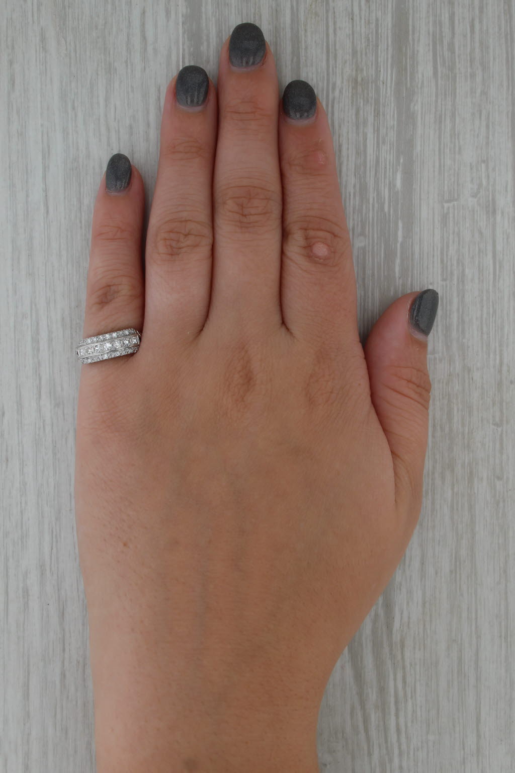 Vintage 0.33ctw Diamond Ring Platinum Wedding Anniversary Band Size 5.75