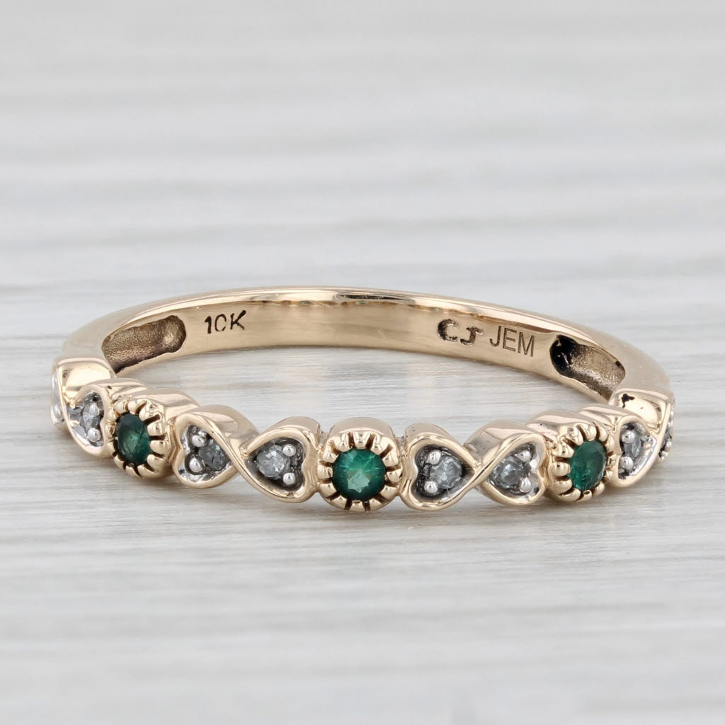 Light Gray New 0.10ctw Emerald Diamond Stackable Ring 10k Gold Size 7.25 Heart Accents