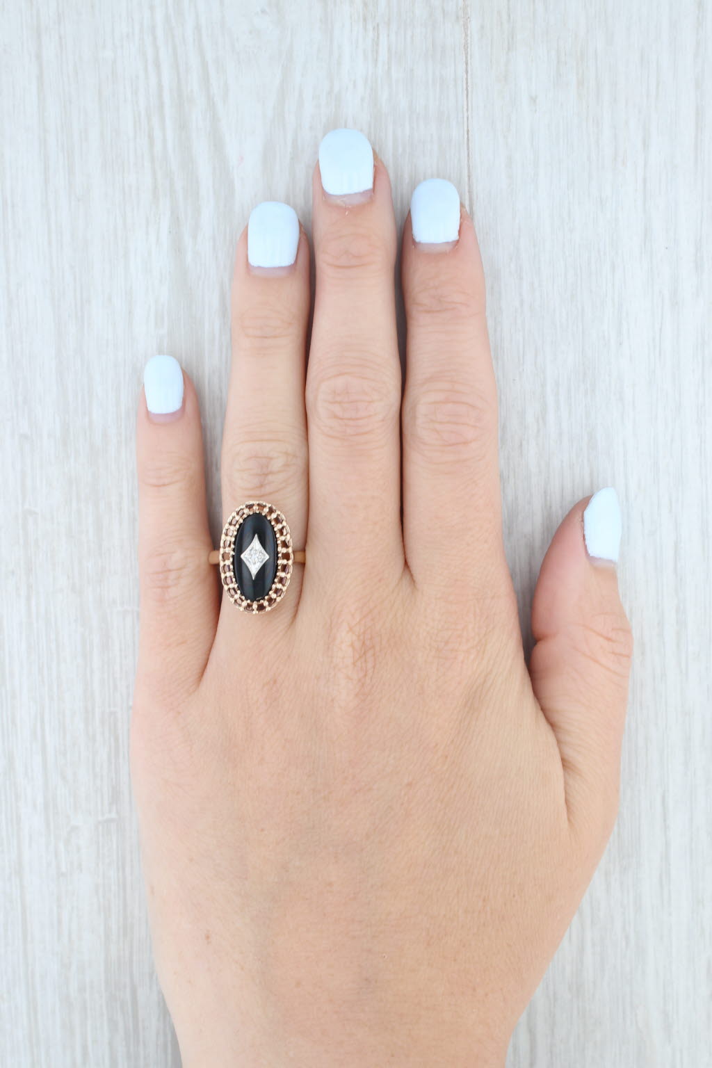 Light Gray Vintage Onyx Diamond Signet Ring 10k Yellow Gold Size 7
