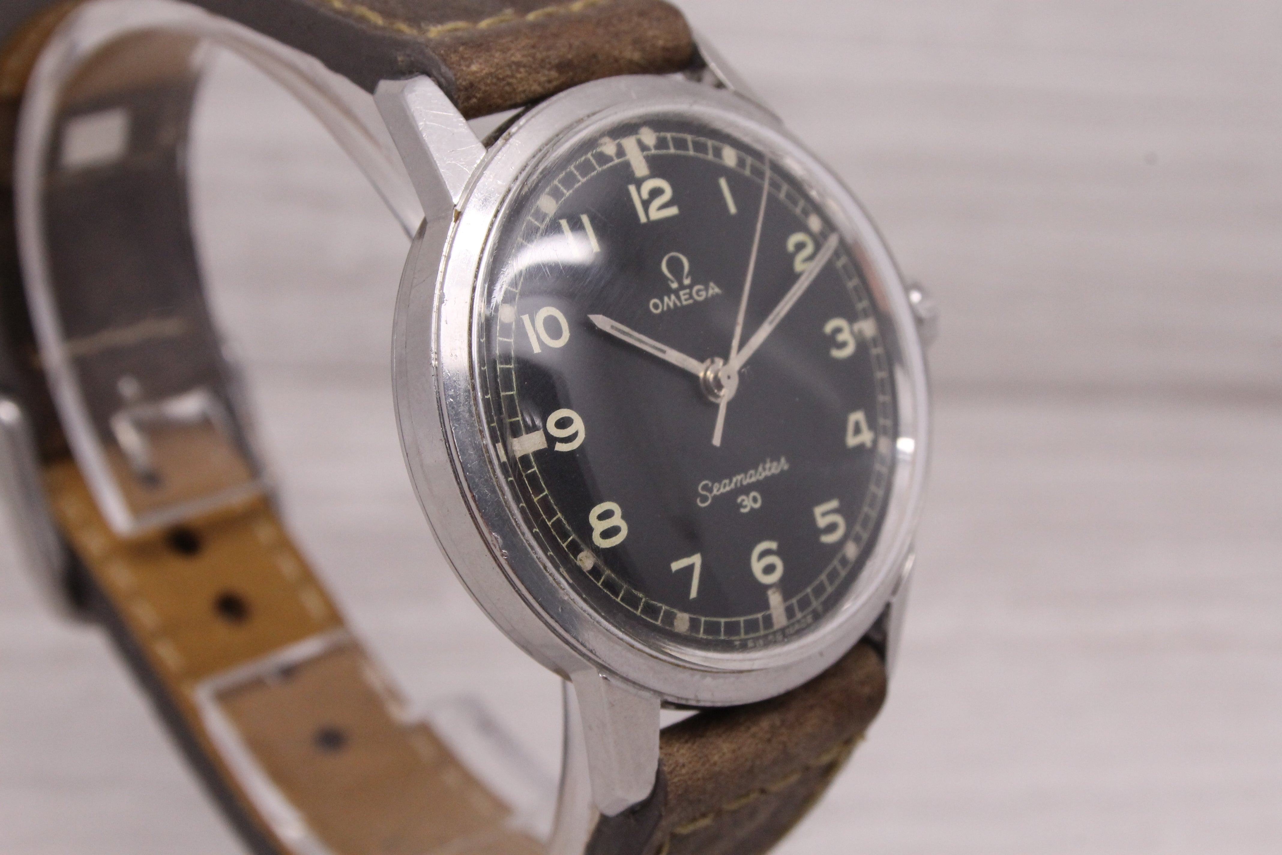 Dark Gray Vintage 1964 Omega Seamaster 30 Mens 35mm Steel Watch c.286 135.007-64 RARE DIAL