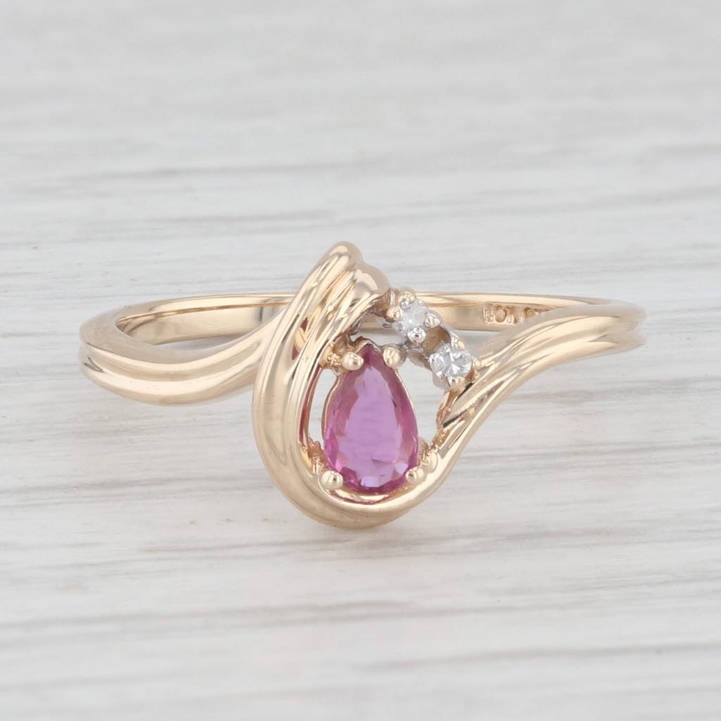 Light Gray 0.29ct Pear Ruby Diamond Ring 10k Yellow Gold Size 6.5 Bypass