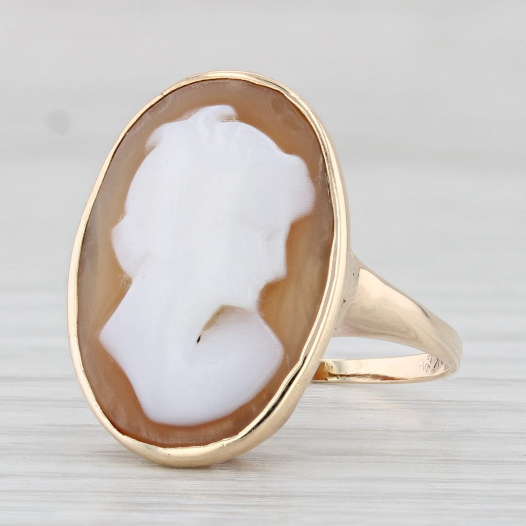 Light Gray Vintage Carved Shell Cameo Ring 10k Yellow Gold Size 5